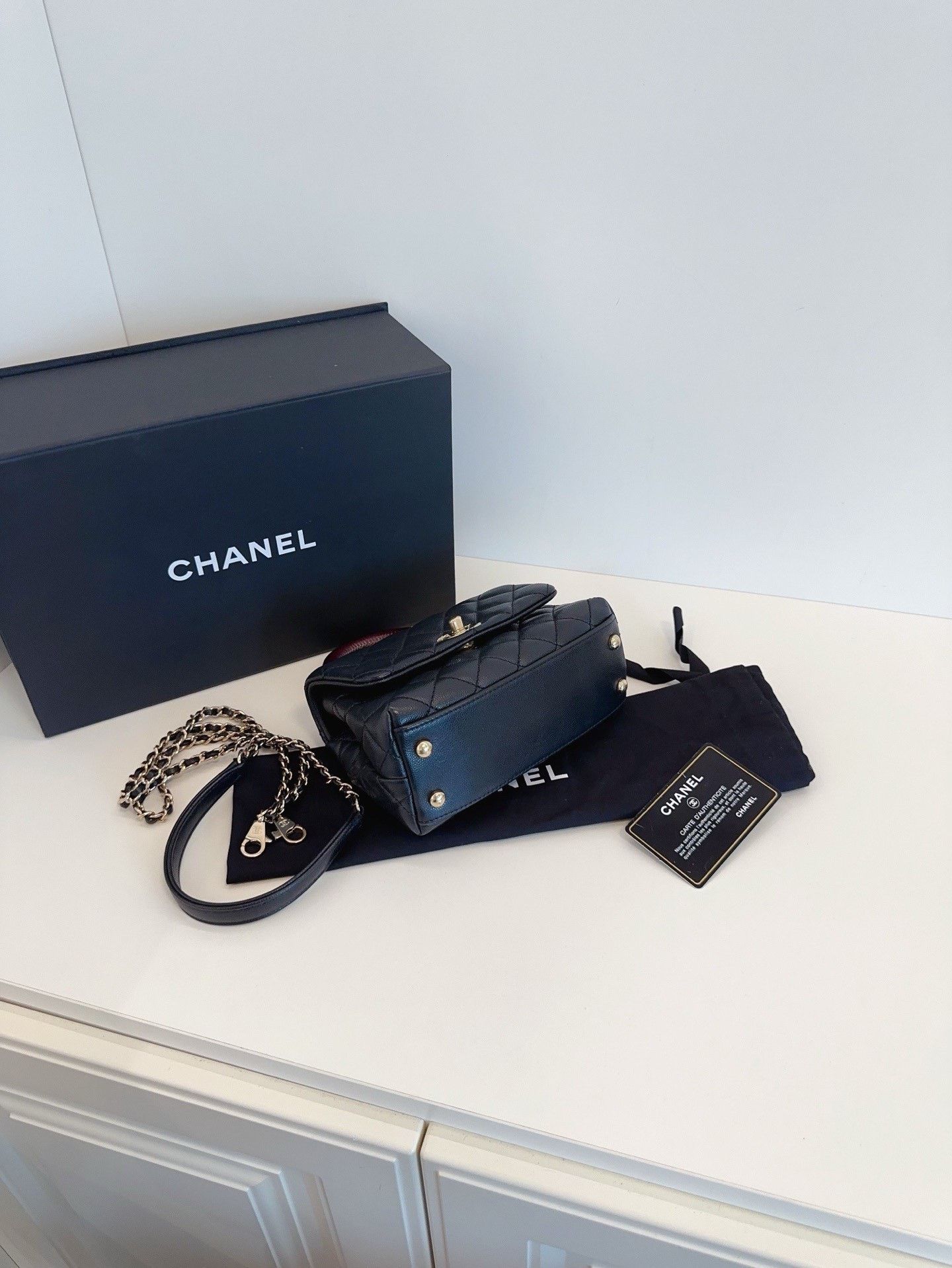 Chanel Pre-loved Bag Very good condition Size ONE SIZE - 6 Thumbnail