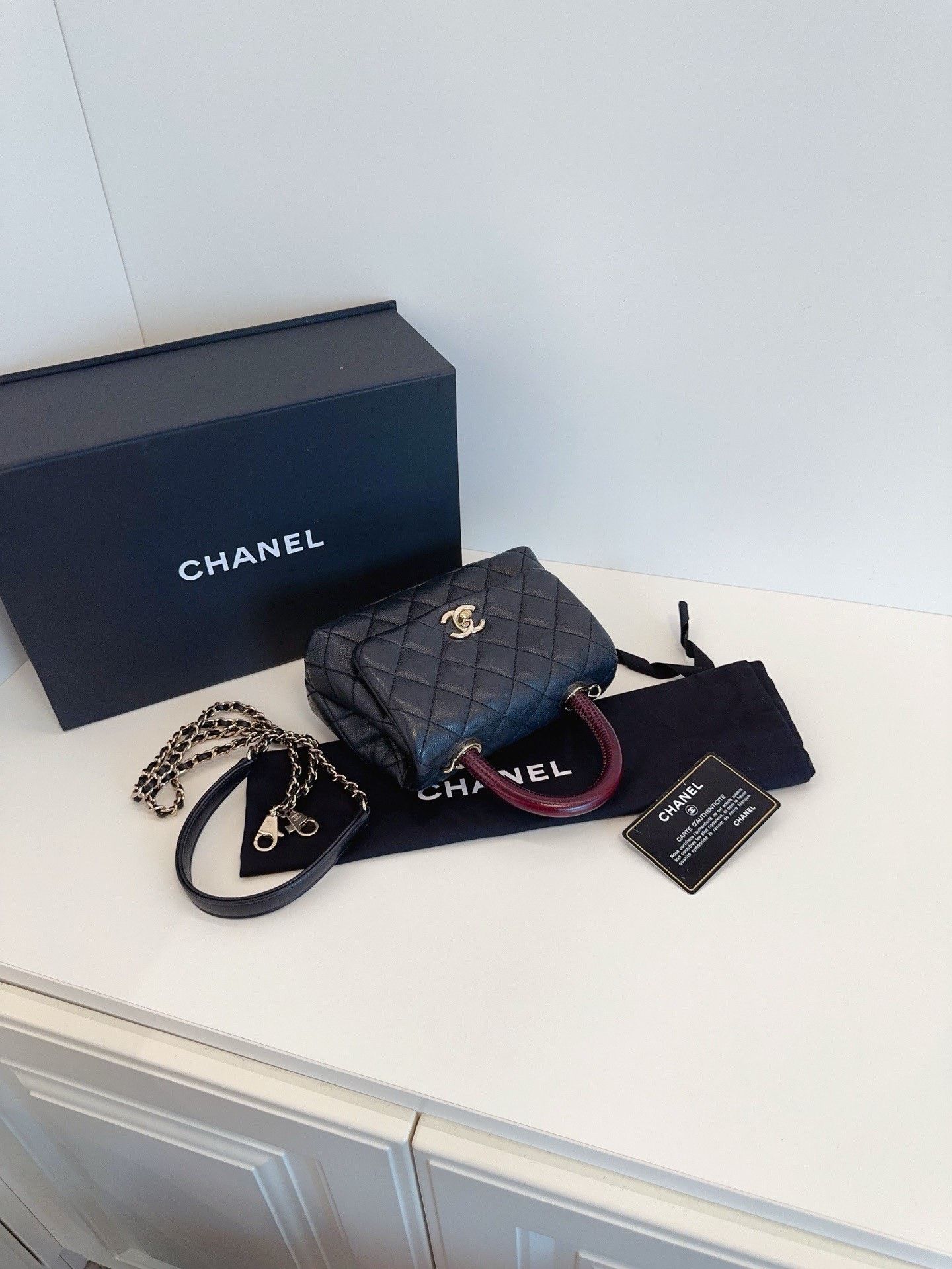 Chanel Pre-loved Bag Very good condition Size ONE SIZE - 5 Thumbnail