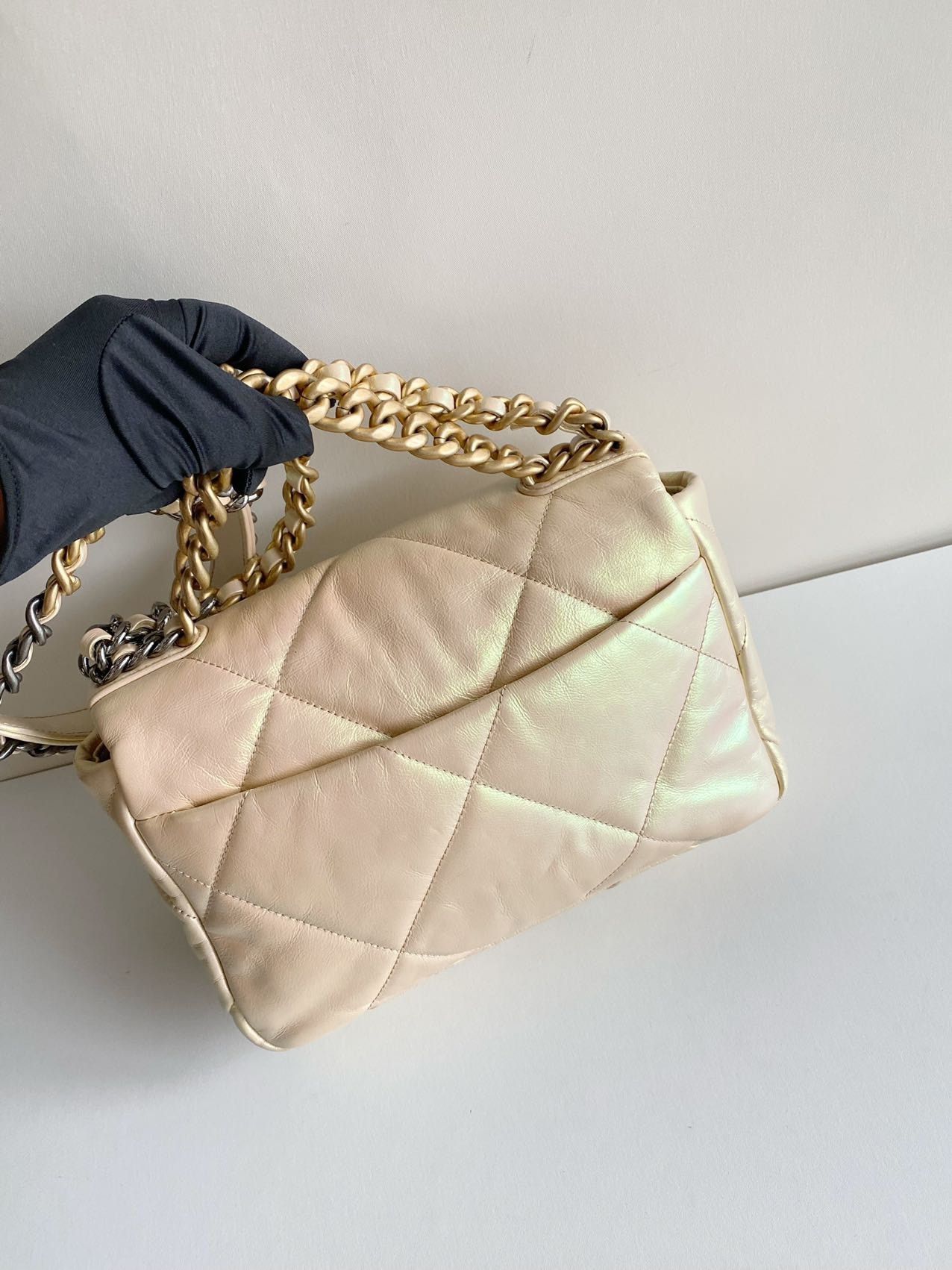 Chanel Pre-loved Bag Very good condition Size ONE SIZE - 3 Thumbnail