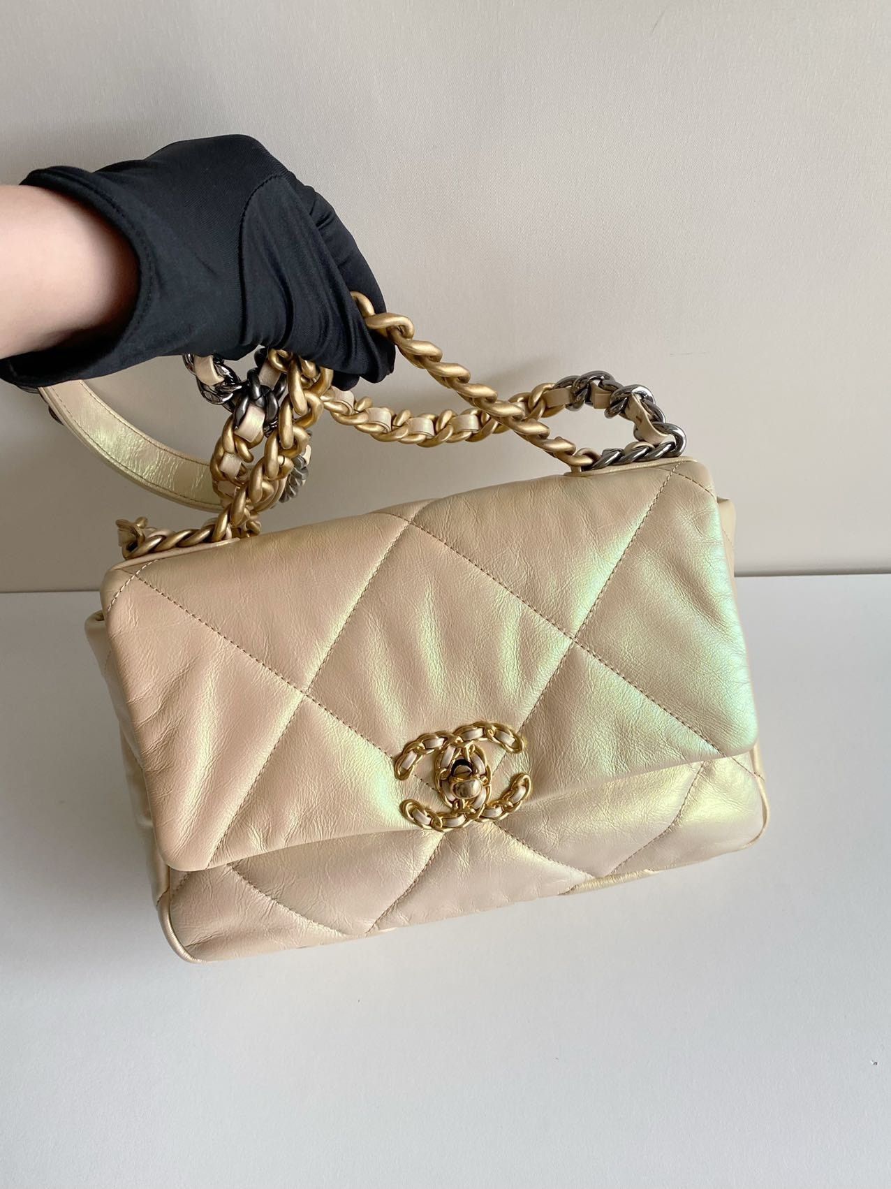 Chanel Pre-loved Bag Very good condition Size ONE SIZE - 2 Thumbnail