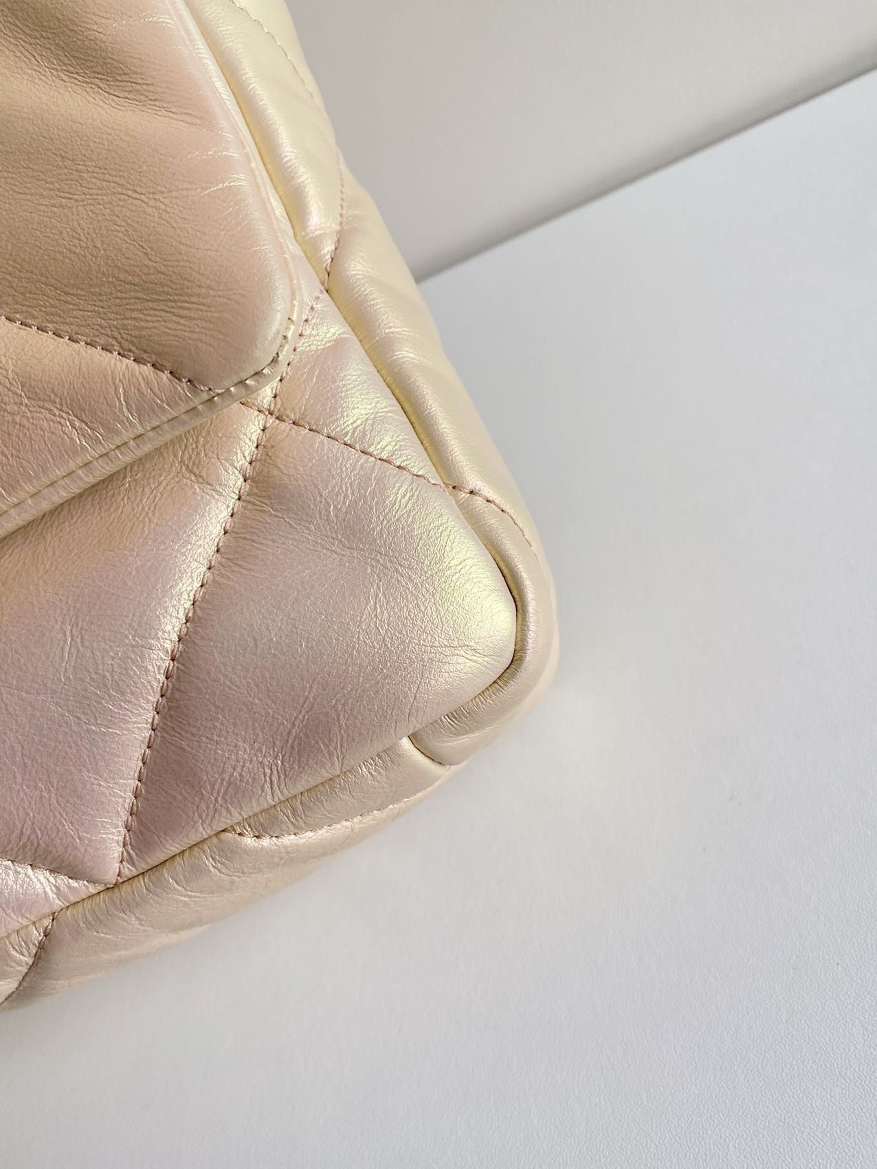 Chanel Pre-loved Bag Very good condition Size ONE SIZE - 8 Thumbnail