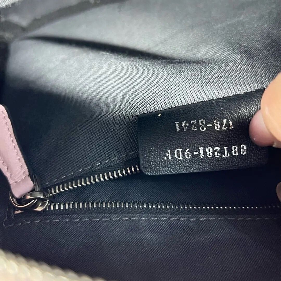 Fendi Pre-loved Bag Very good condition Size ONE SIZE - 8 Thumbnail