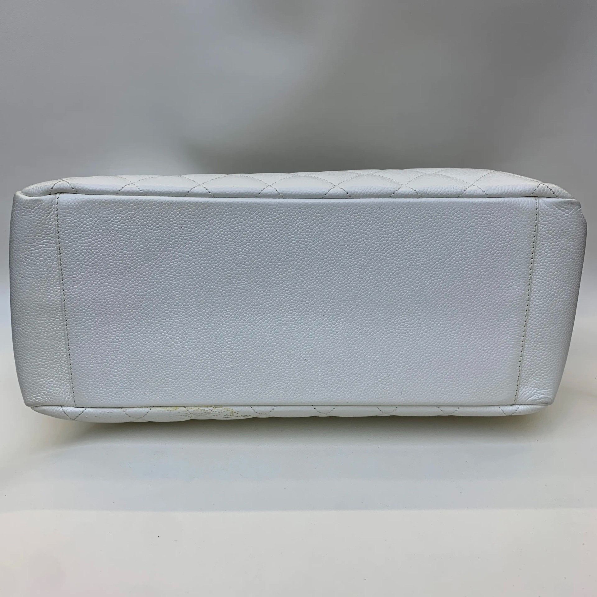 Chanel Pre-loved Bag Very good condition Size ONE SIZE - 7 Thumbnail
