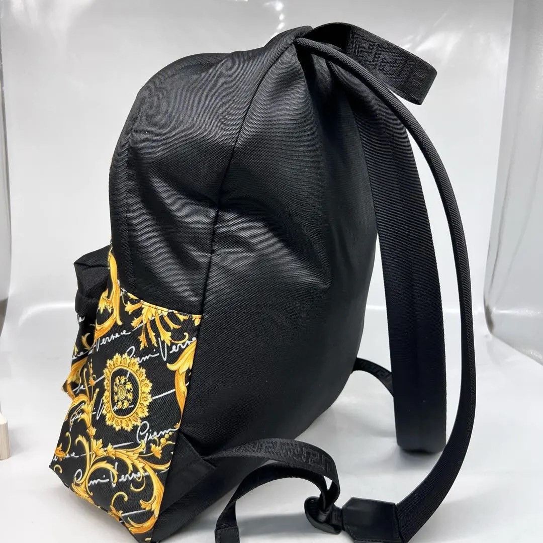 Versace Pre-loved Bag Very good condition Size ONE SIZE - 5 Thumbnail