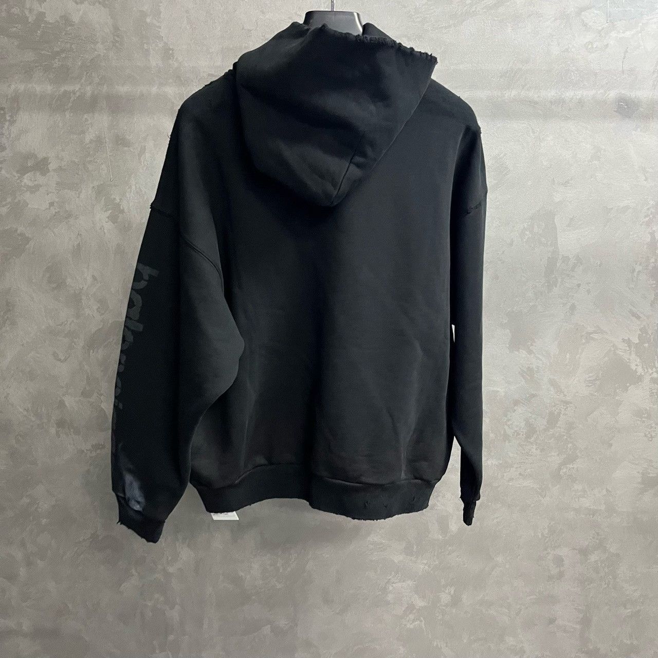 Balenciaga Balenciaga Printed Black Hoodie L Men Size US L / EU 52-54 / 3 - 4 Thumbnail
