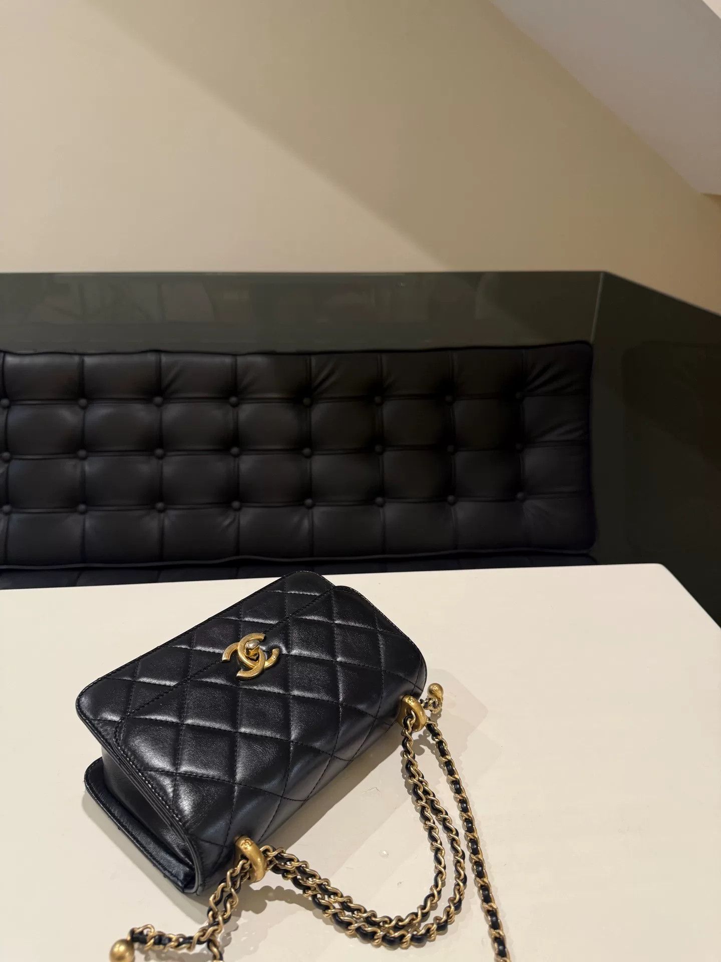 Chanel Pre-loved Bag Very good condition Size ONE SIZE - 6 Thumbnail
