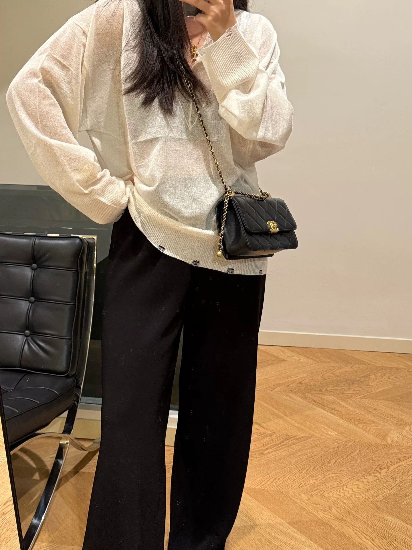 Chanel Pre-loved Bag Very good condition Size ONE SIZE - 7 Thumbnail