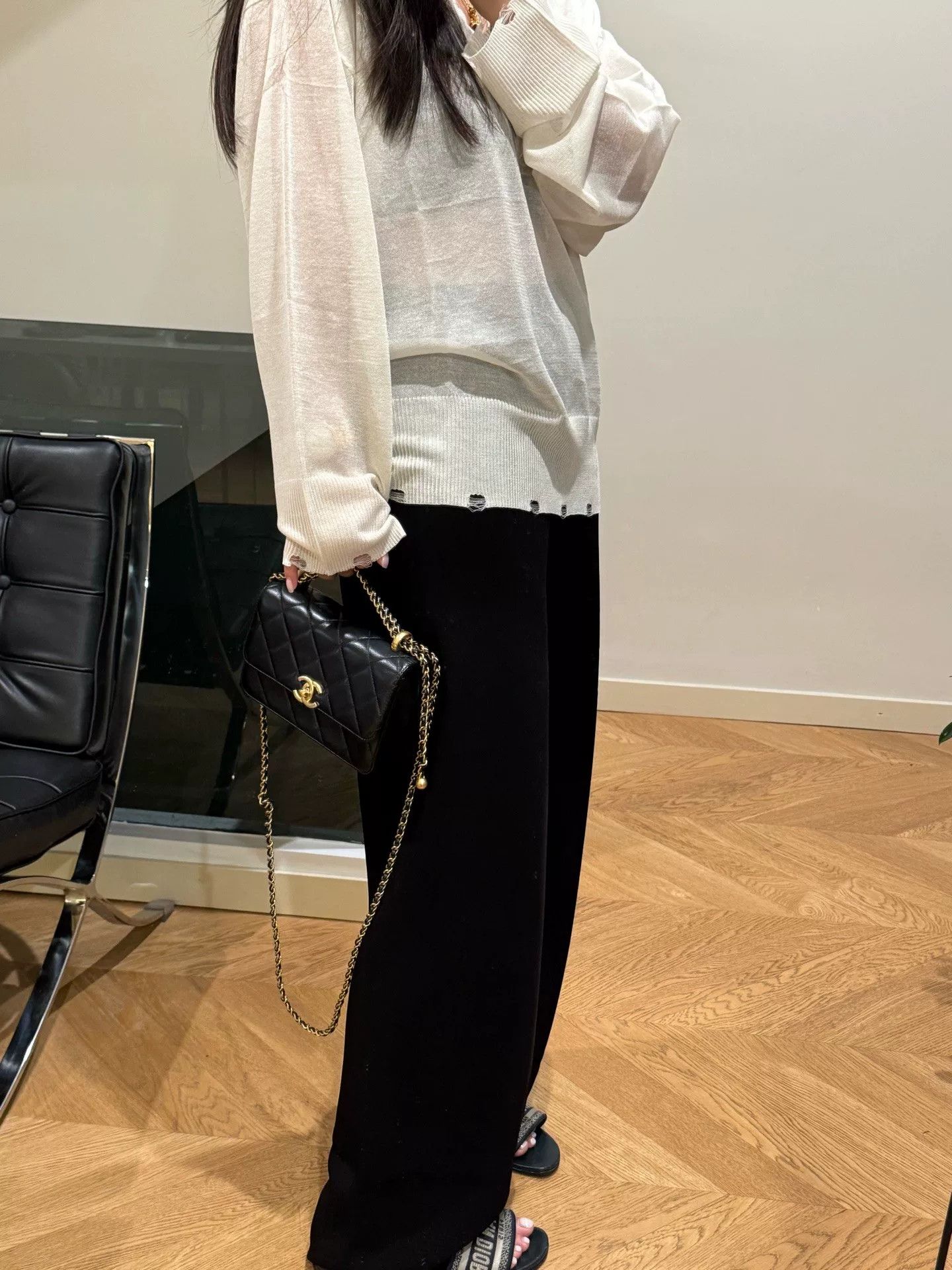 Chanel Pre-loved Bag Very good condition Size ONE SIZE - 9 Thumbnail