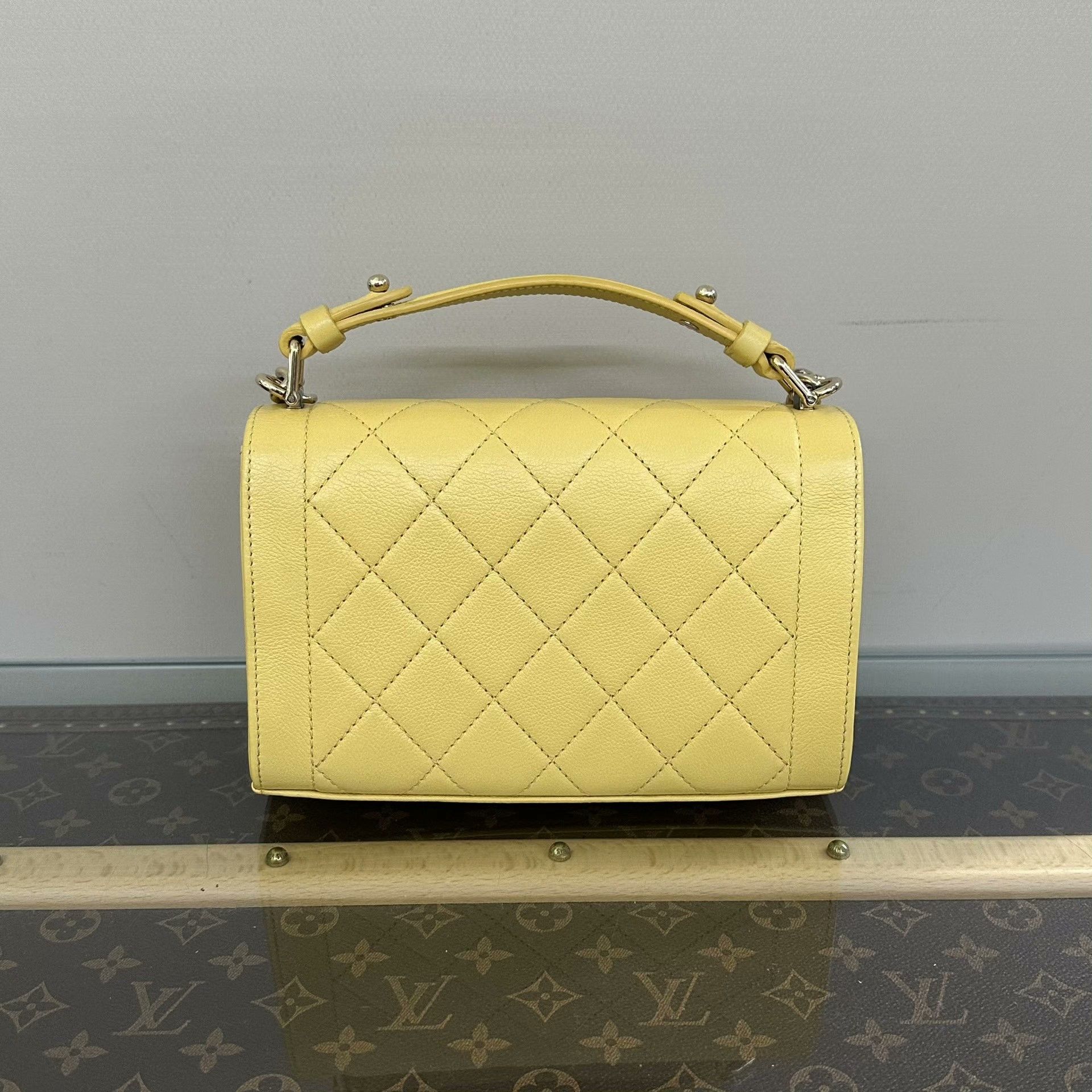 Chanel Pre-loved Bag Very good condition Size ONE SIZE - 2 Thumbnail