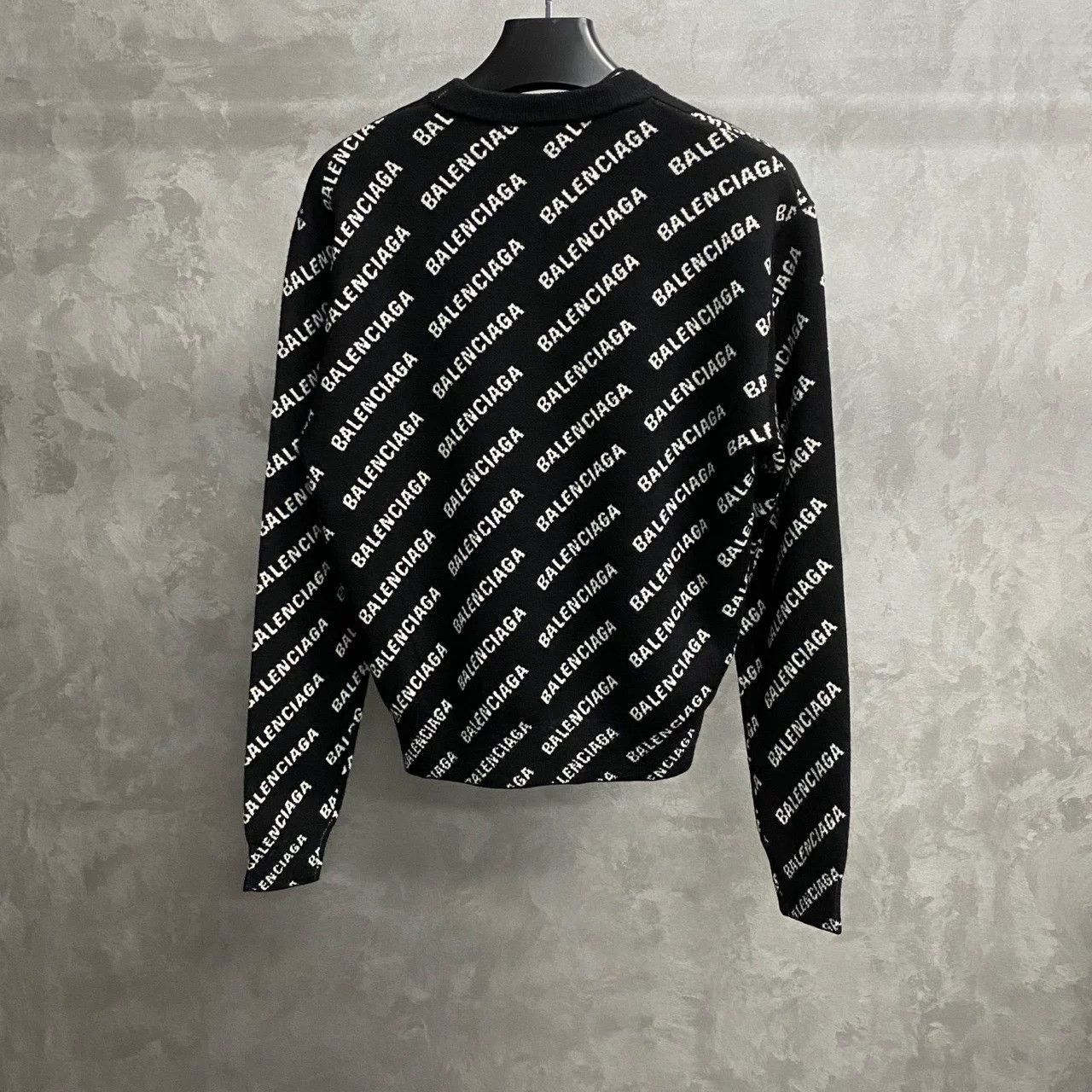 Balenciaga Balenciaga Retro Graphic Black Sweater S Women Size S / US 4 / IT 40 - 2 Thumbnail