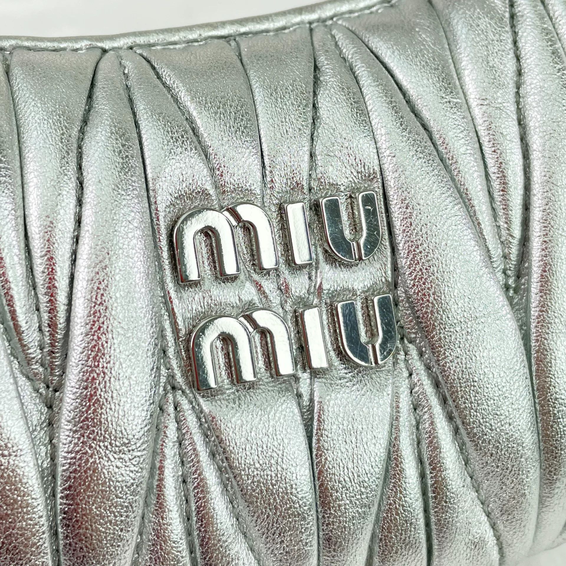 Miu Miu Pre-loved Bag Very good condition Size ONE SIZE - 7 Thumbnail