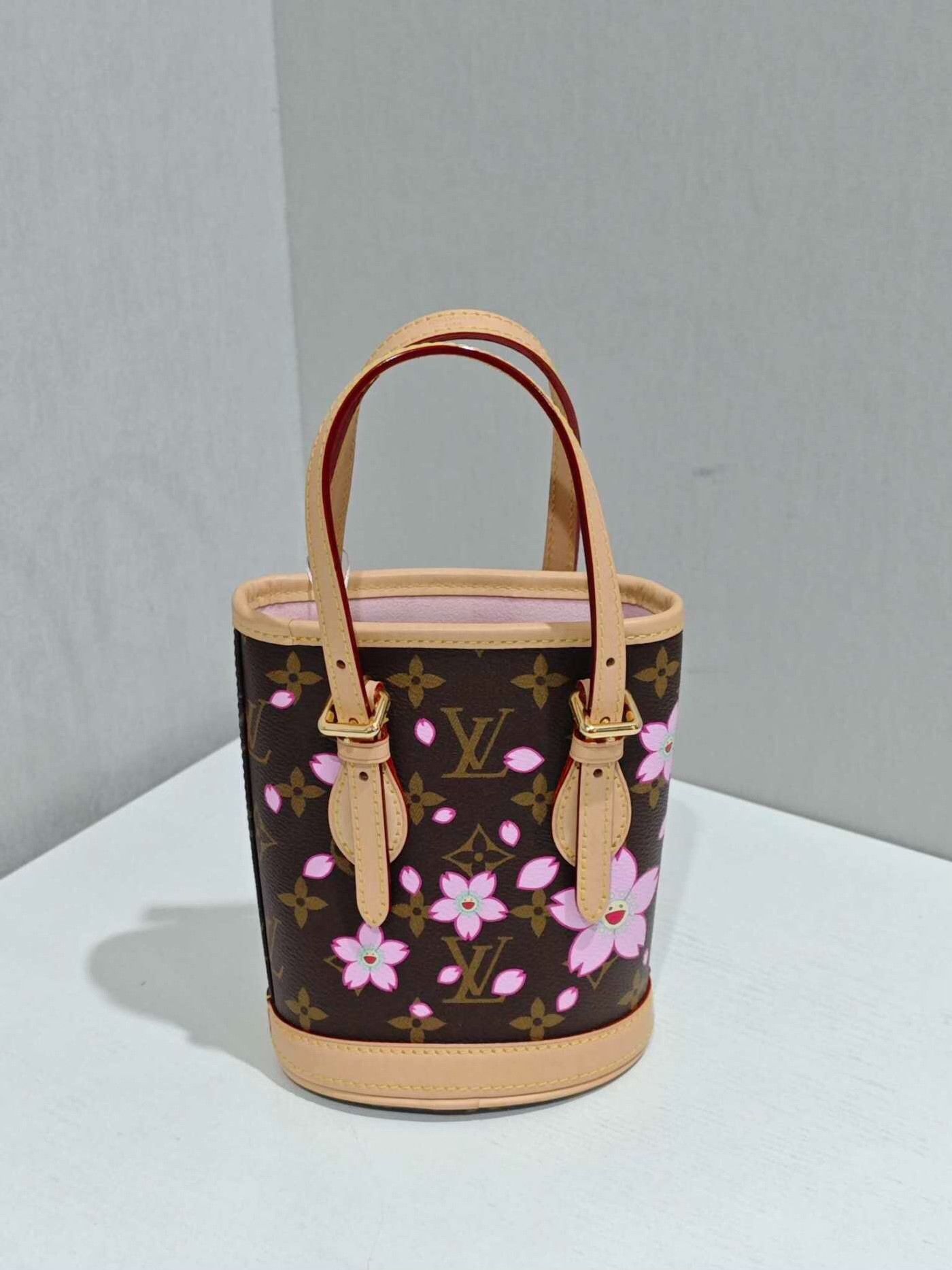 Louis Vuitton Pre-loved Bag Very good condition Size ONE SIZE - 2 Thumbnail