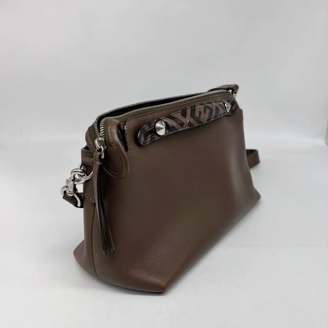 Fendi Pre-loved Bag Very good condition Size ONE SIZE - 5 Thumbnail