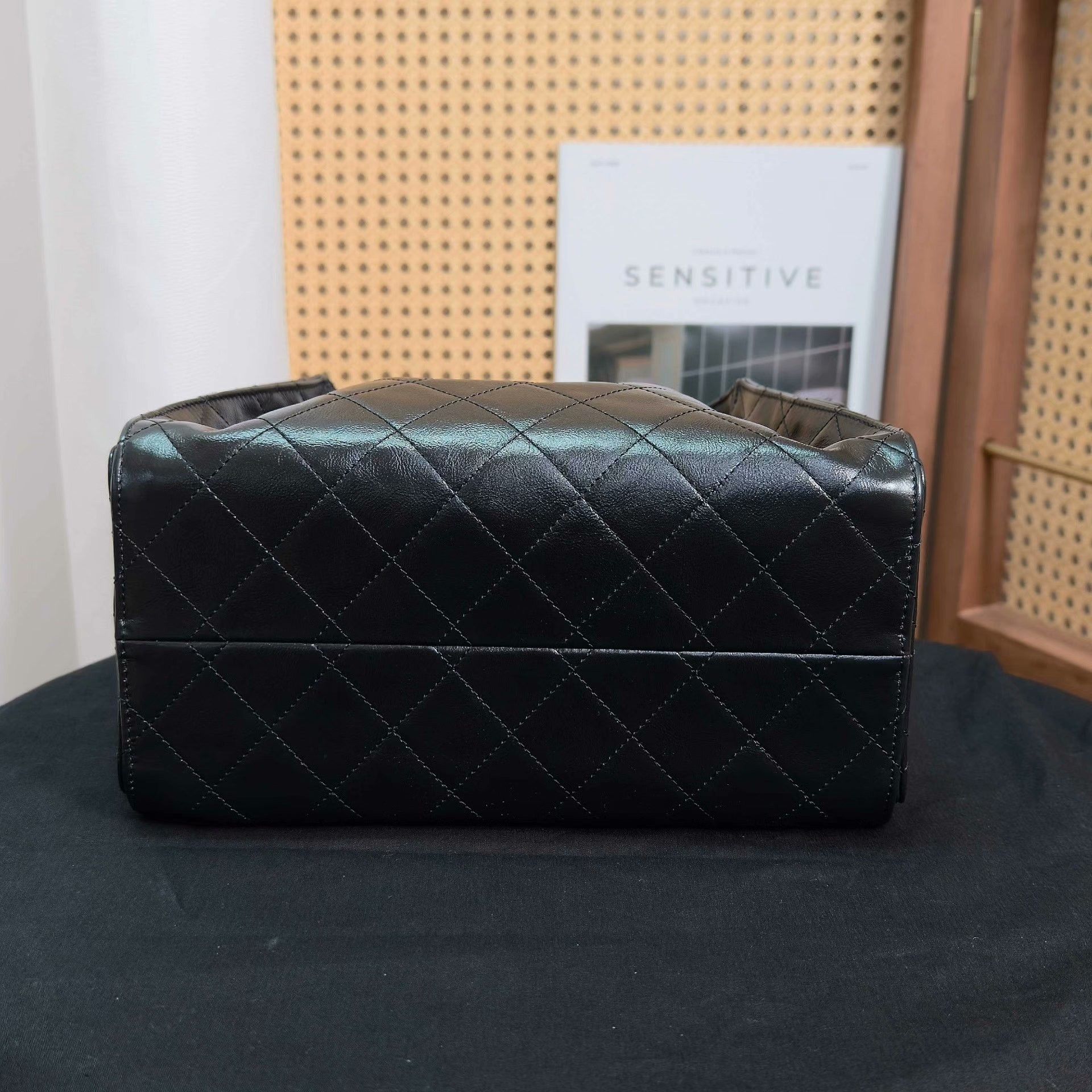 Chanel Pre-loved Bag Very good condition Size ONE SIZE - 5 Thumbnail