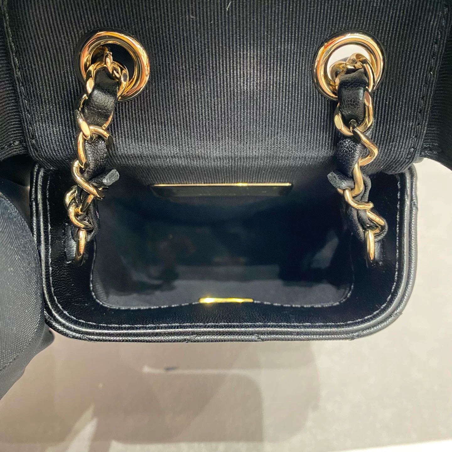 Chanel Pre-loved Bag Very good condition Size ONE SIZE - 3 Thumbnail
