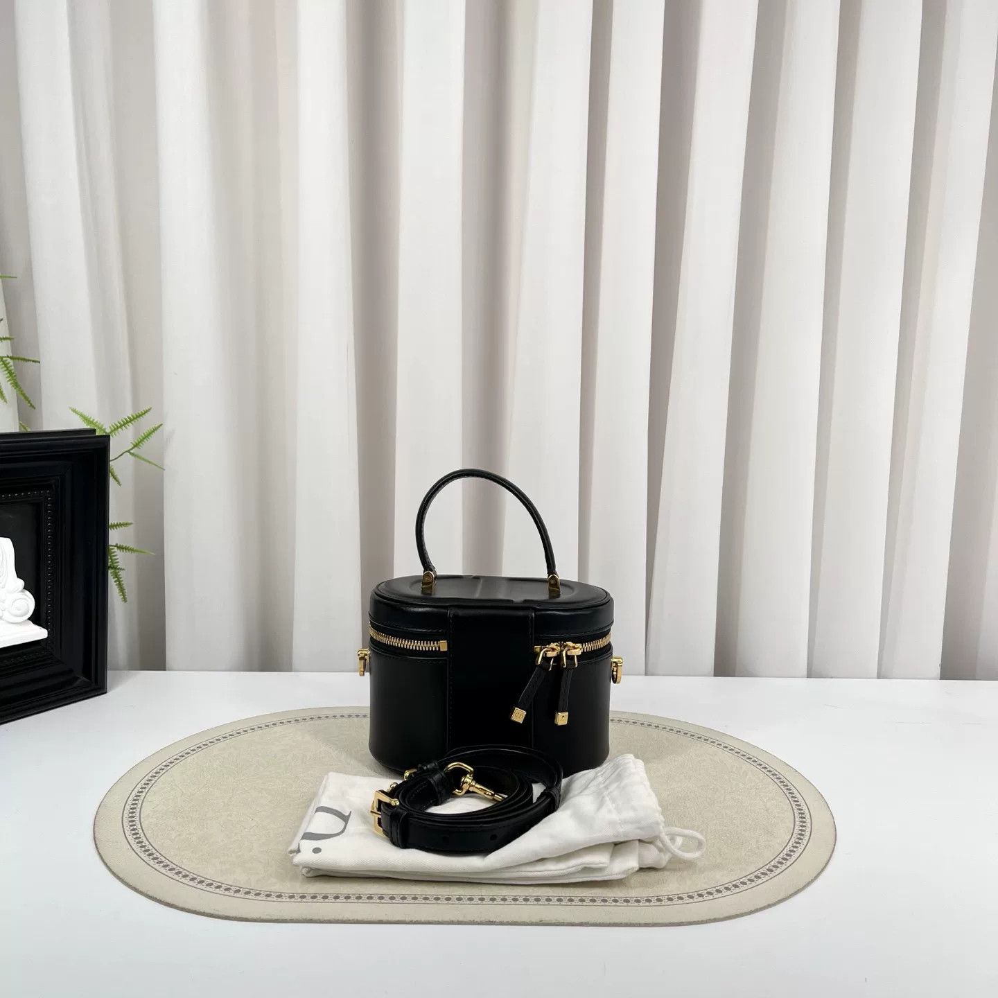 Dior Pre-loved Bag Very good condition Size ONE SIZE - 2 Thumbnail
