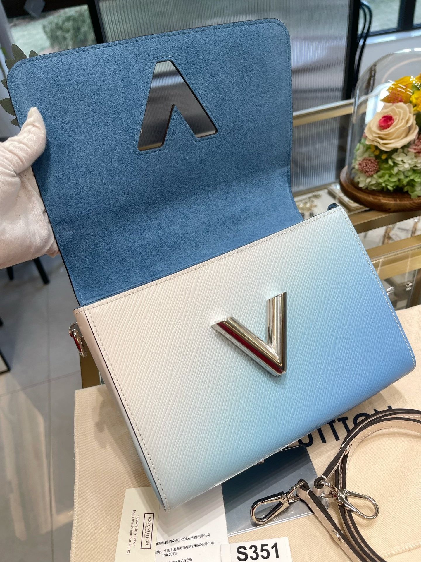 Louis Vuitton Pre-loved Bag Very good condition Size ONE SIZE - 7 Thumbnail