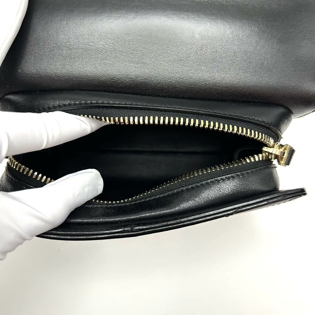 Chanel Pre-loved Bag Very good condition Size ONE SIZE - 6 Thumbnail