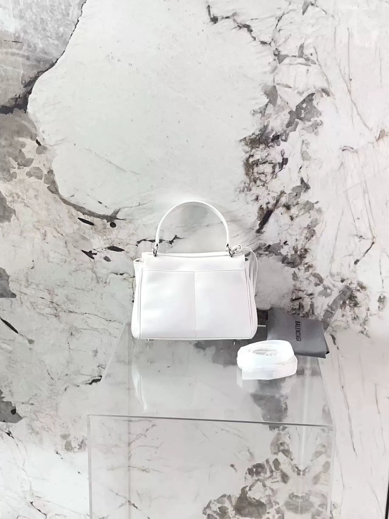 Balenciaga Pre-loved Bag Very good condition Size ONE SIZE - 8 Thumbnail