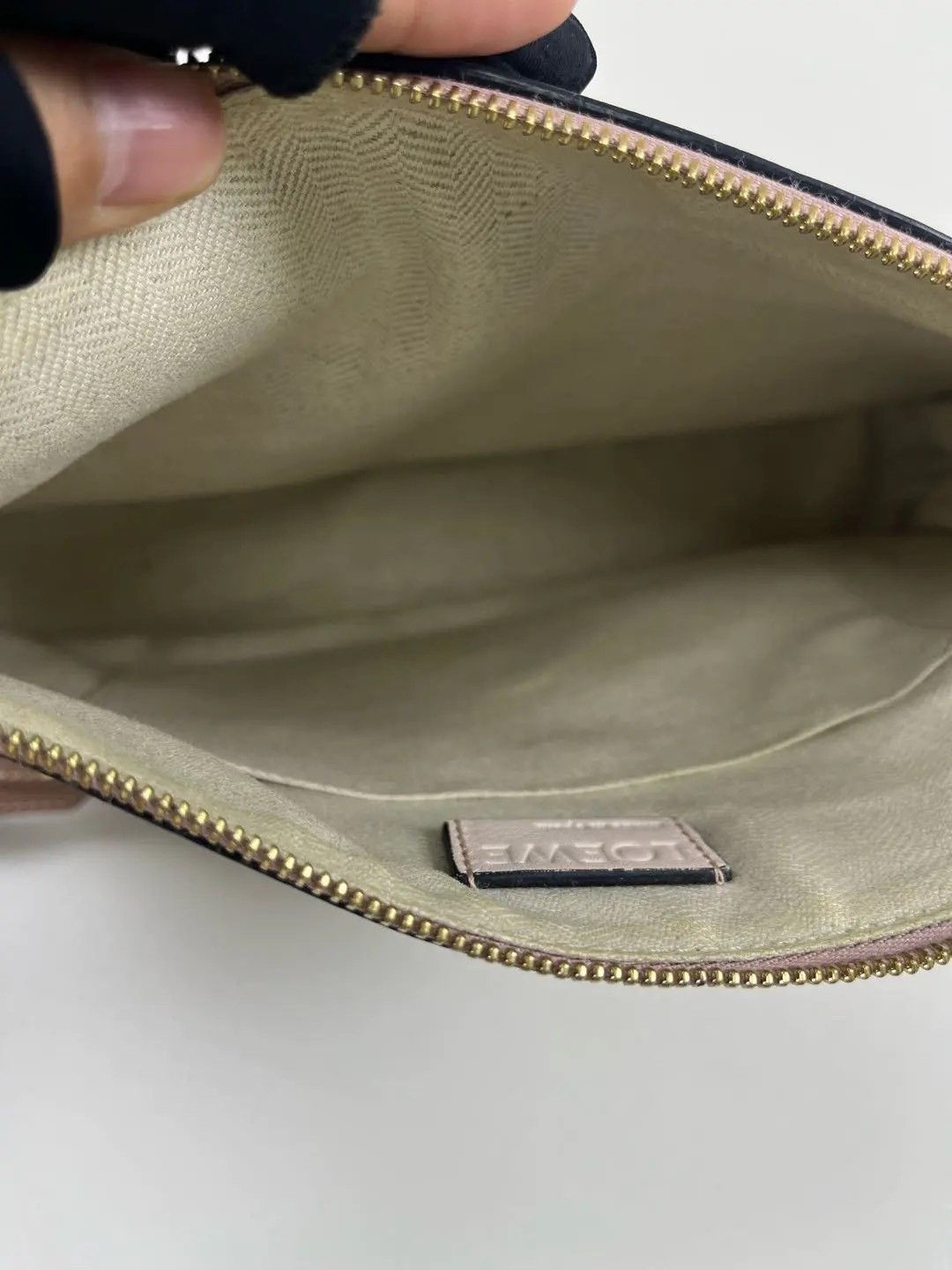 Loewe Pre-loved Bag Very good condition Size ONE SIZE - 8 Thumbnail