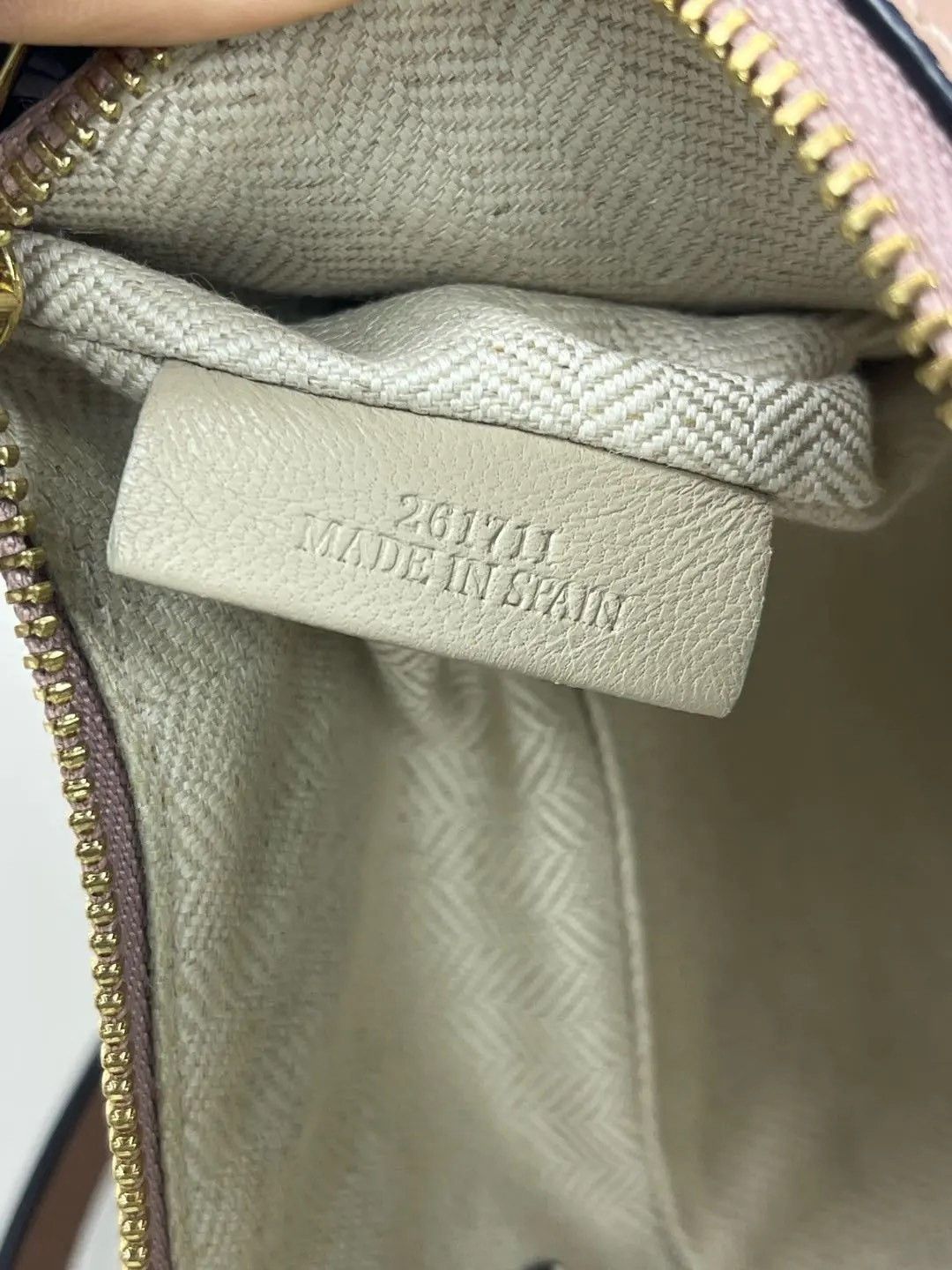 Loewe Pre-loved Bag Very good condition Size ONE SIZE - 9 Thumbnail
