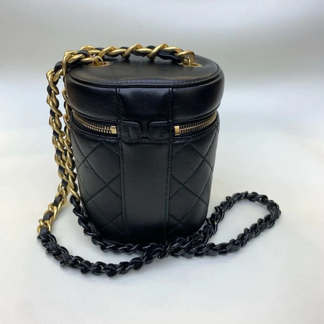 Chanel Pre-loved Bag Very good condition Size ONE SIZE - 4 Thumbnail