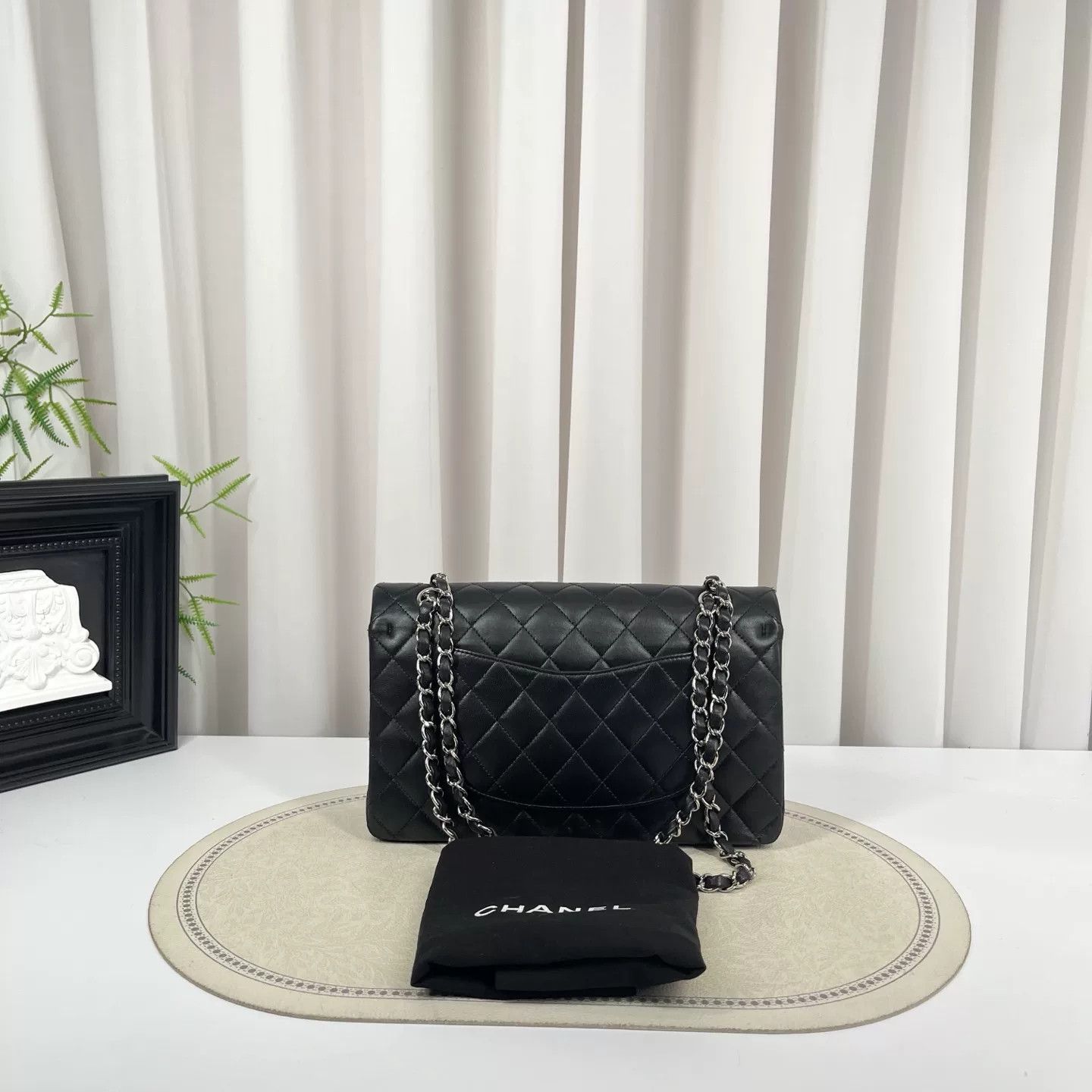 Chanel Pre-loved Bag Very good condition Size ONE SIZE - 2 Thumbnail