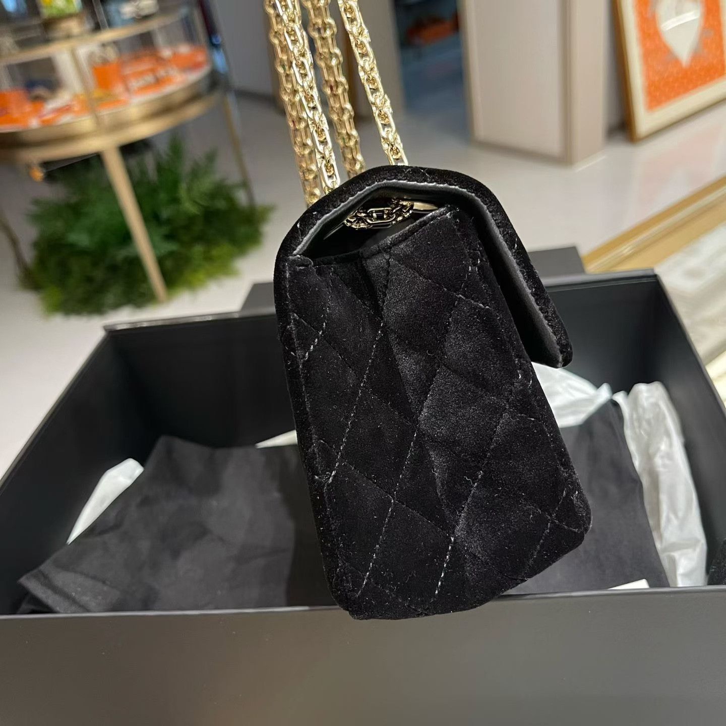 Chanel Pre-loved Bag Very good condition Size ONE SIZE - 4 Thumbnail