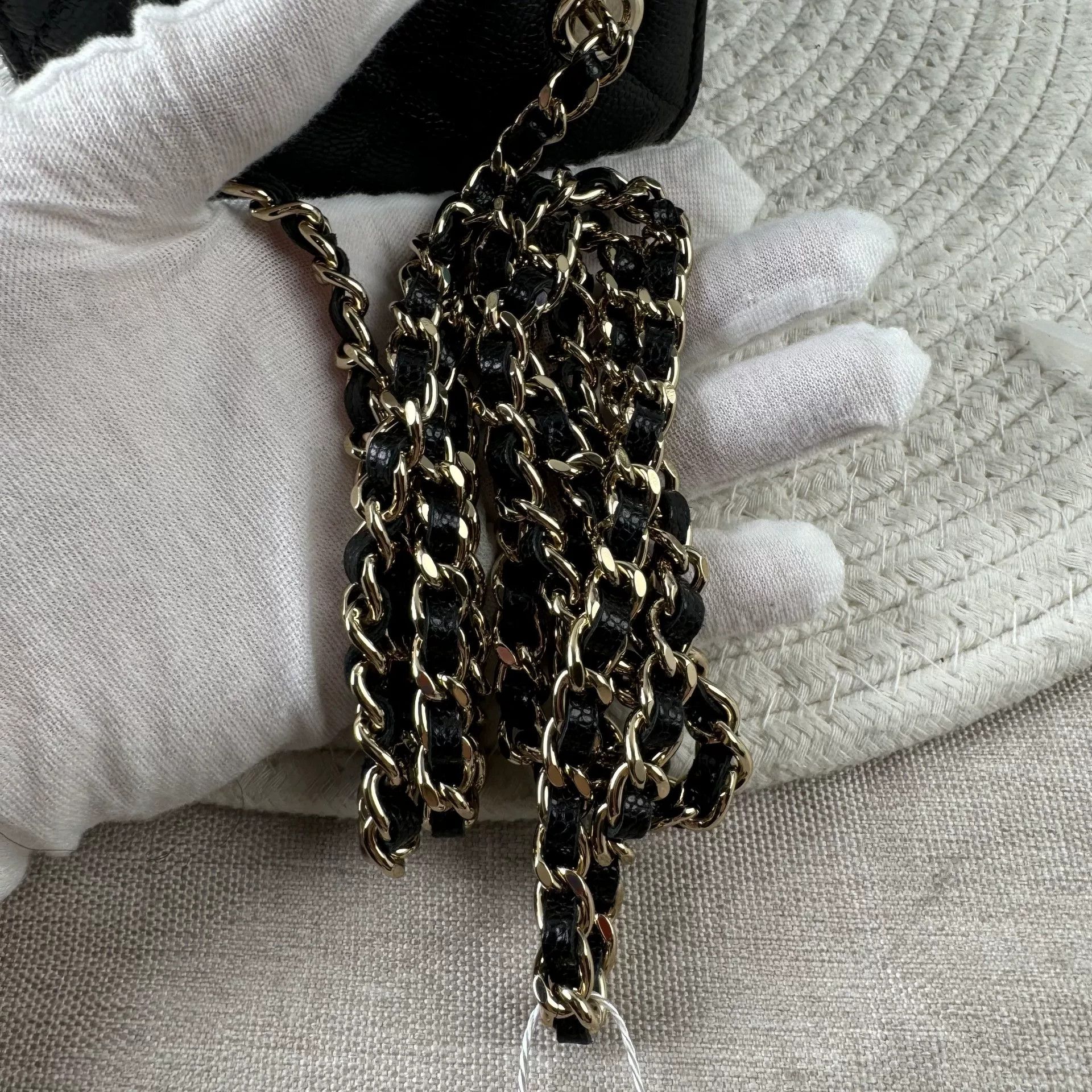 Chanel Pre-loved Bag Very good condition Size ONE SIZE - 4 Thumbnail