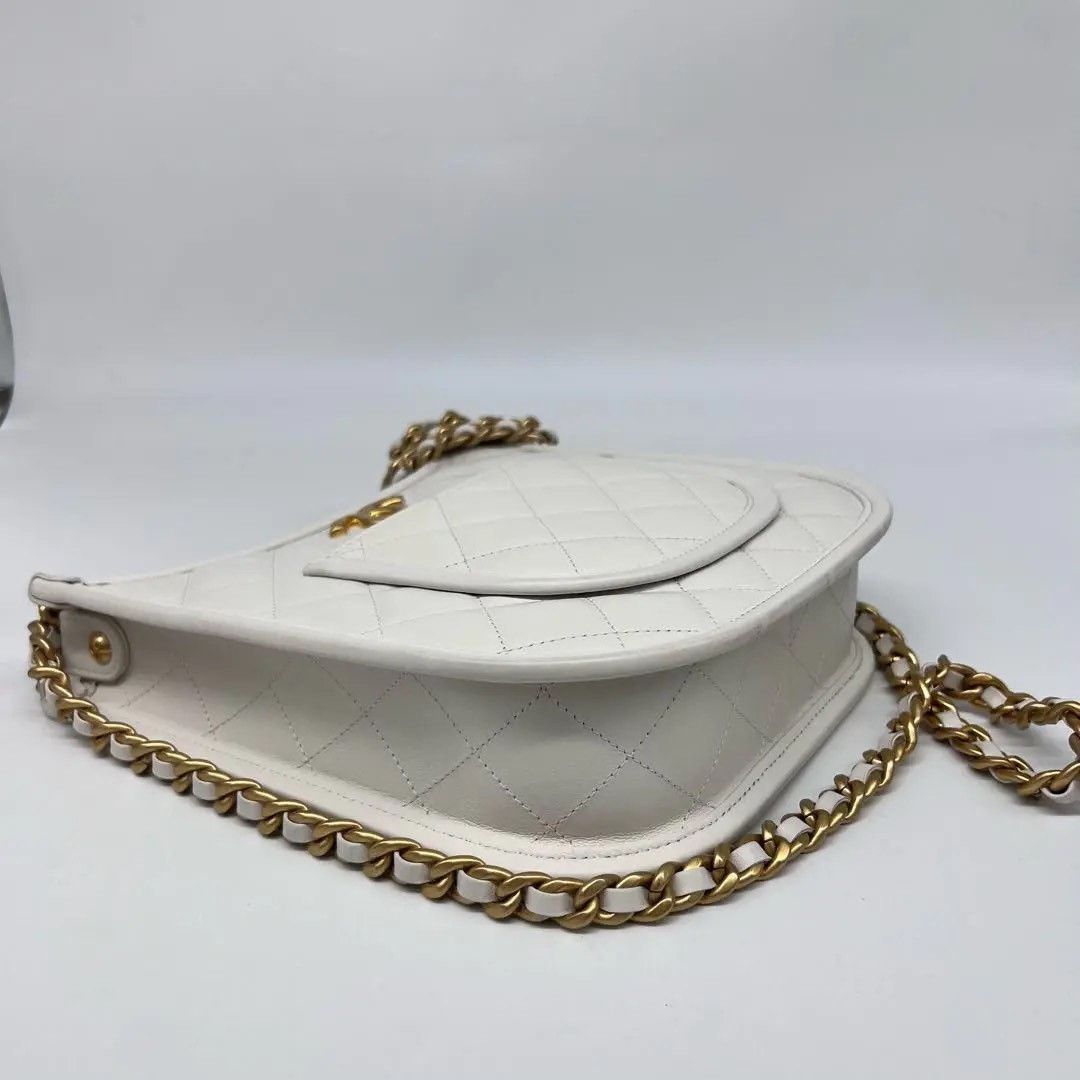 Chanel Pre-loved Bag Very good condition Size ONE SIZE - 4 Thumbnail