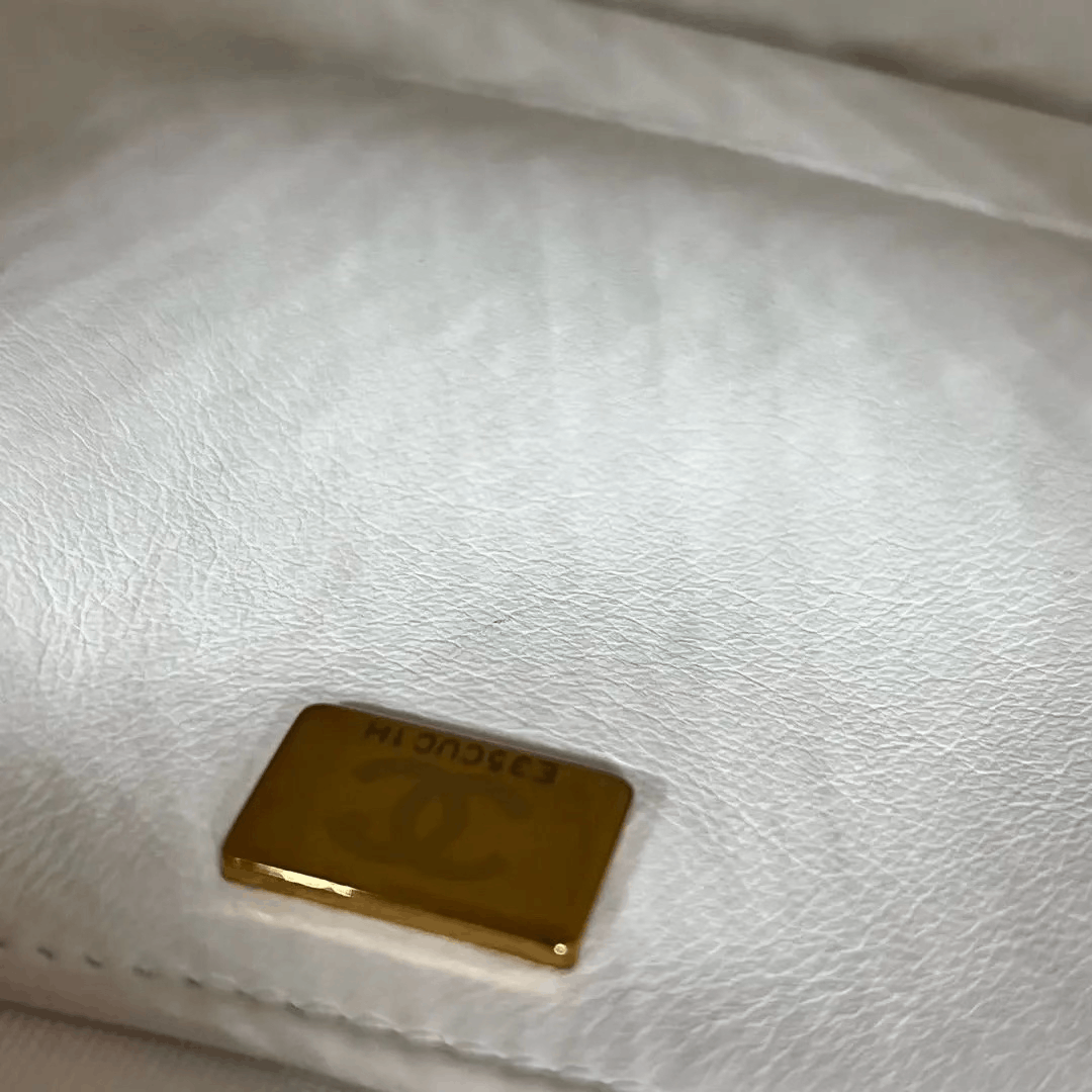 Chanel Pre-loved Bag Very good condition Size ONE SIZE - 8 Thumbnail