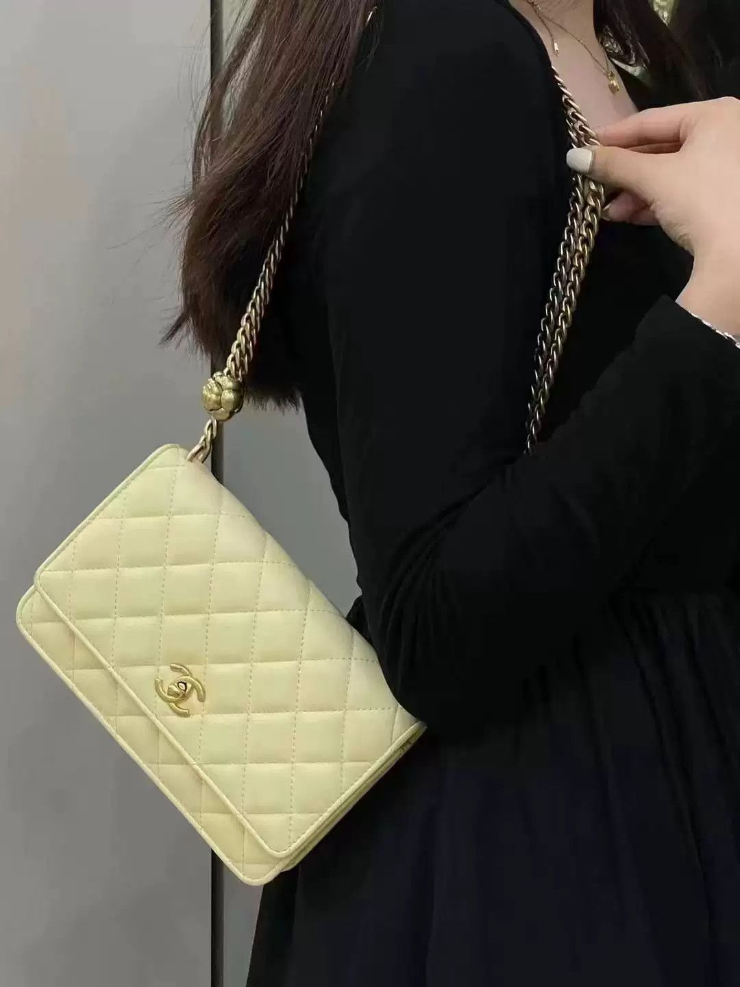 Chanel Pre-loved Bag Very good condition Size ONE SIZE - 9 Thumbnail