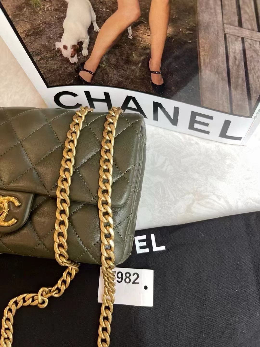 Chanel Pre-loved Bag Very good condition Size ONE SIZE - 5 Thumbnail
