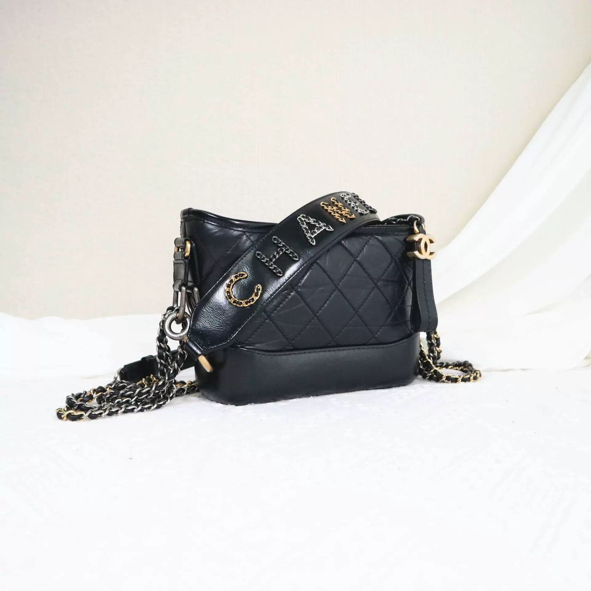 Chanel Pre-loved Bag Very good condition Size ONE SIZE - 2 Thumbnail