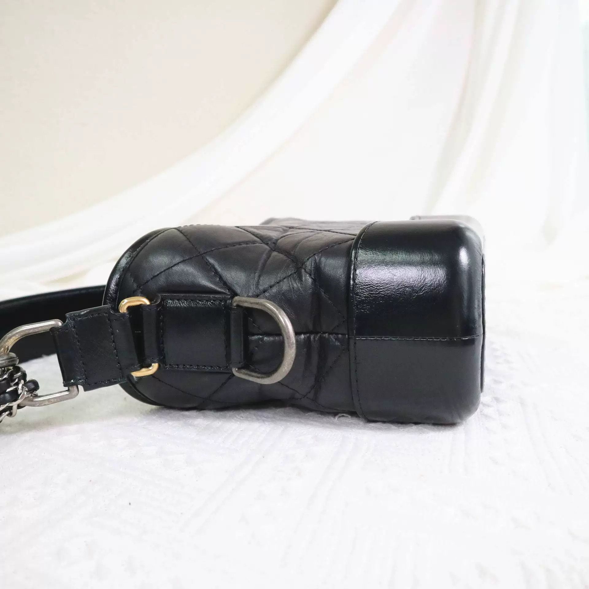 Chanel Pre-loved Bag Very good condition Size ONE SIZE - 4 Thumbnail