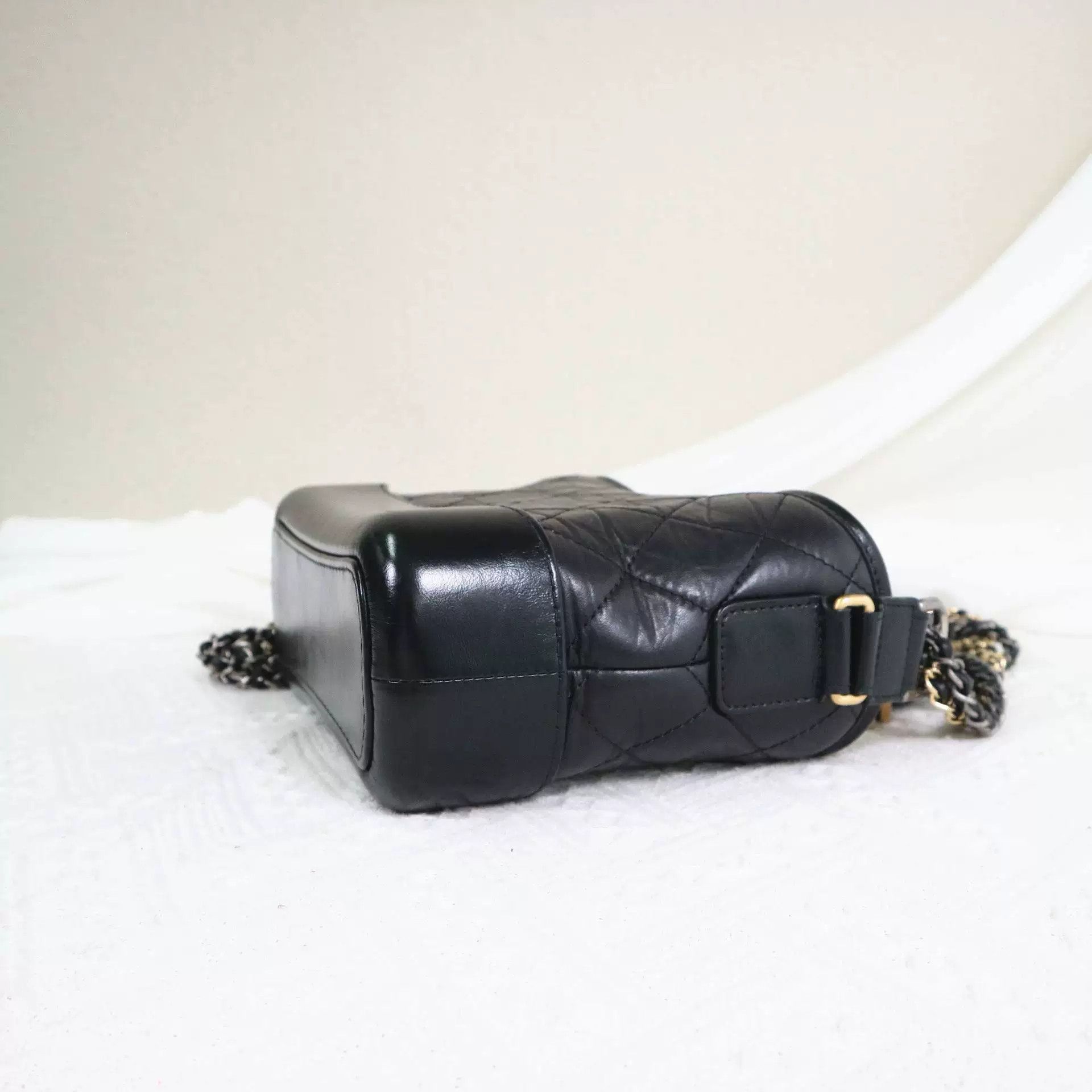 Chanel Pre-loved Bag Very good condition Size ONE SIZE - 6 Thumbnail