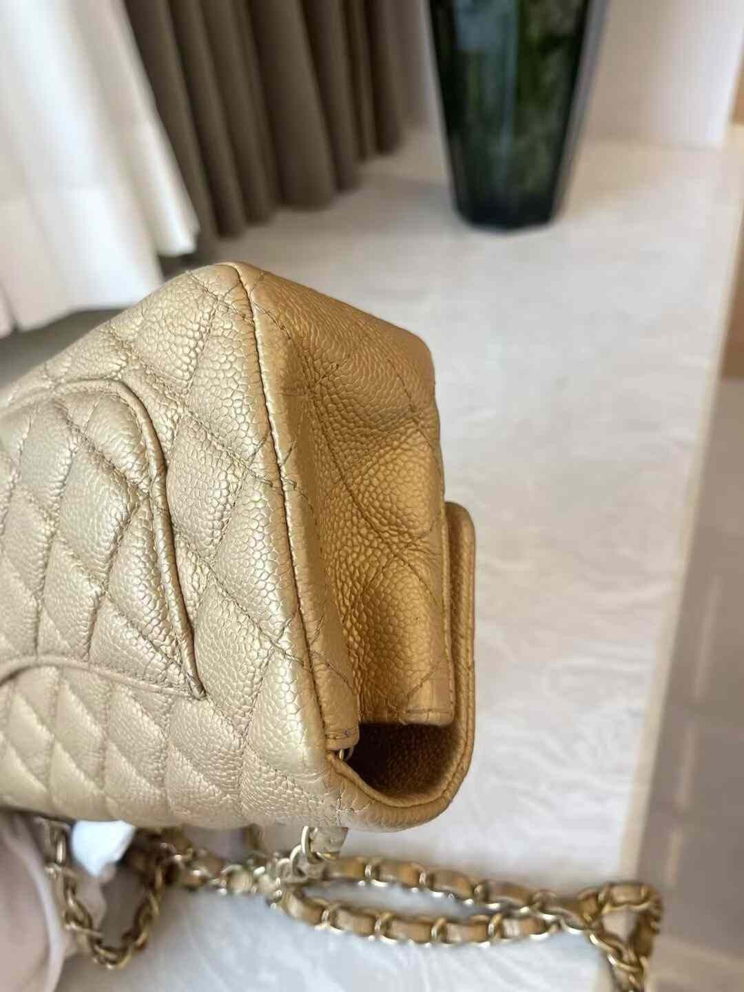 Chanel Pre-loved Bag Very good condition Size ONE SIZE - 6 Thumbnail