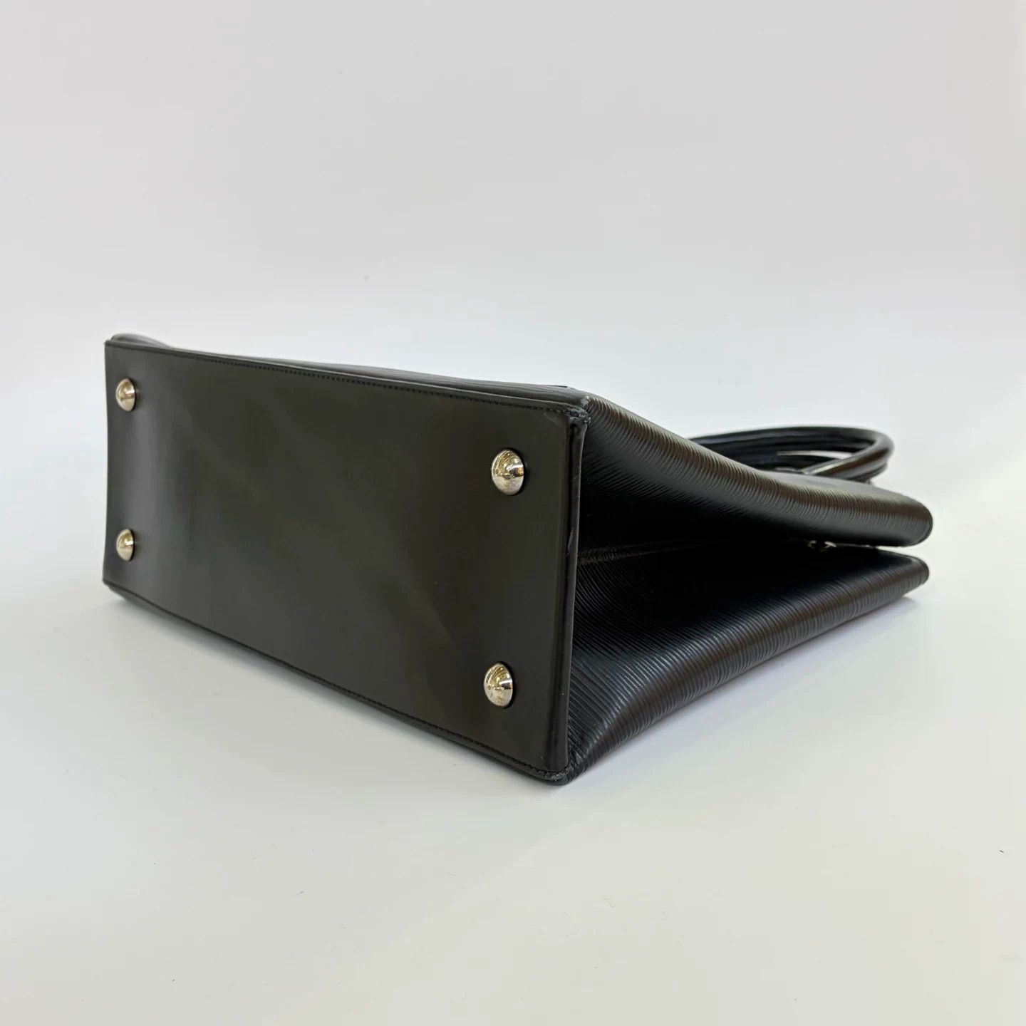 Louis Vuitton Pre-loved Bag Very good condition Size ONE SIZE - 8 Thumbnail