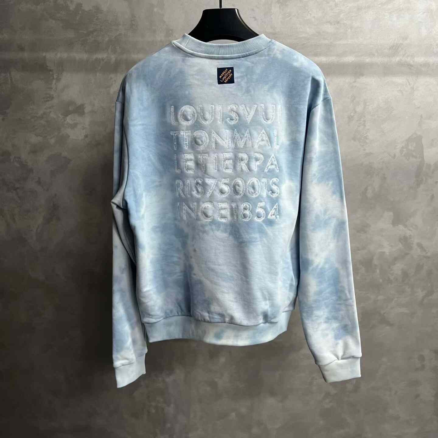 Louis Vuitton Louis Vuitton Tie-Dye Multi Sweater L Women Size L / US 10 / IT 46 - 7 Thumbnail