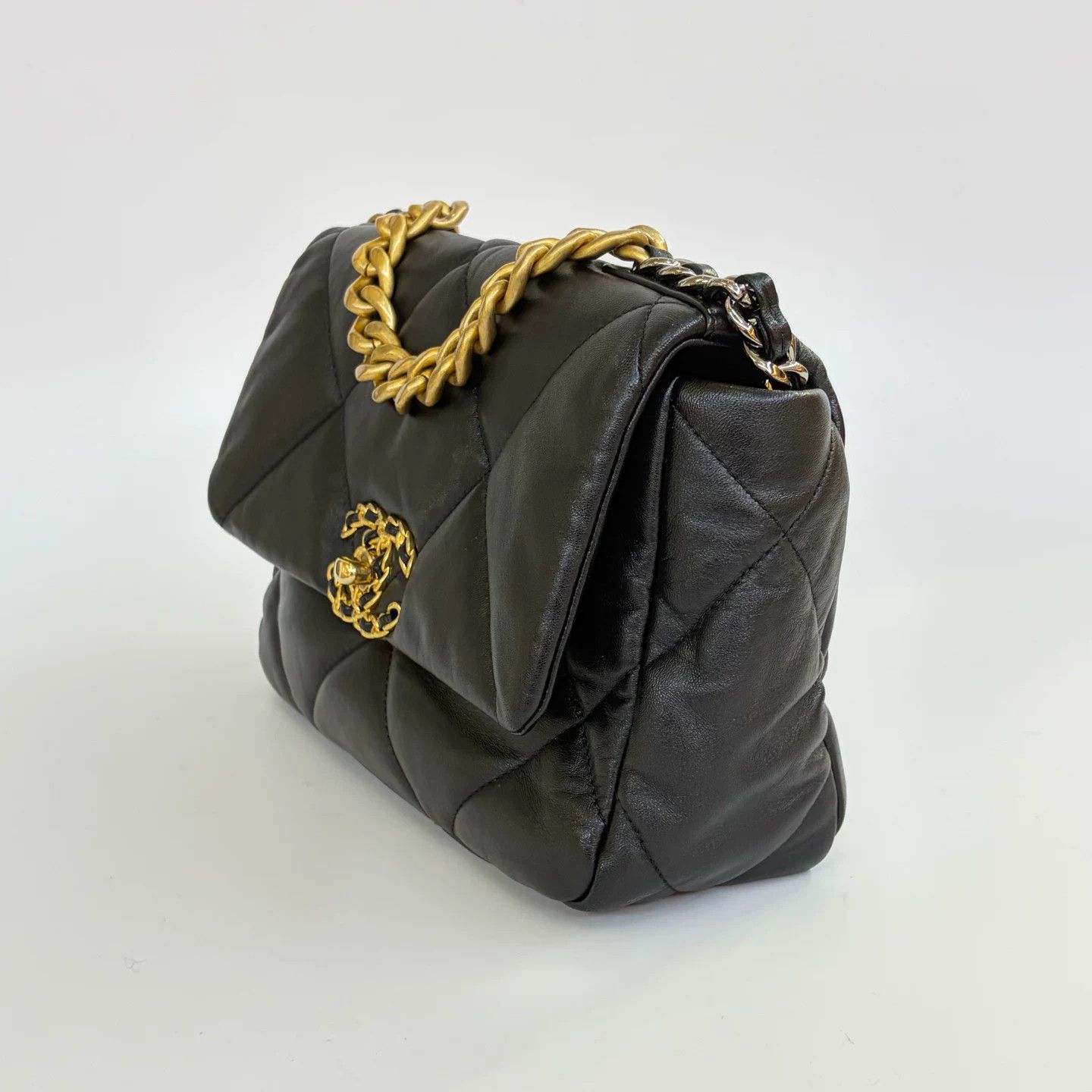 Chanel Pre-loved Bag Very good condition Size ONE SIZE - 4 Thumbnail