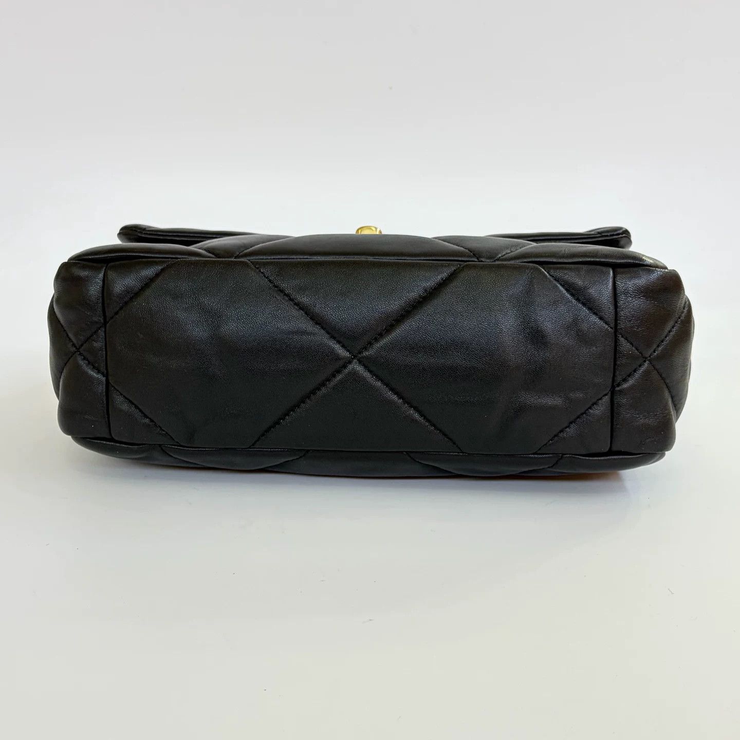 Chanel Pre-loved Bag Very good condition Size ONE SIZE - 7 Thumbnail