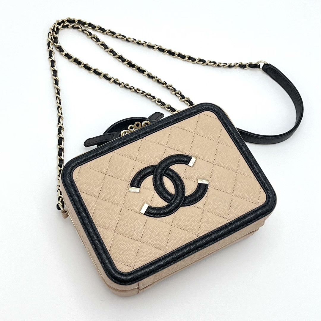 Chanel Pre-loved Bag Very good condition Size ONE SIZE - 3 Thumbnail