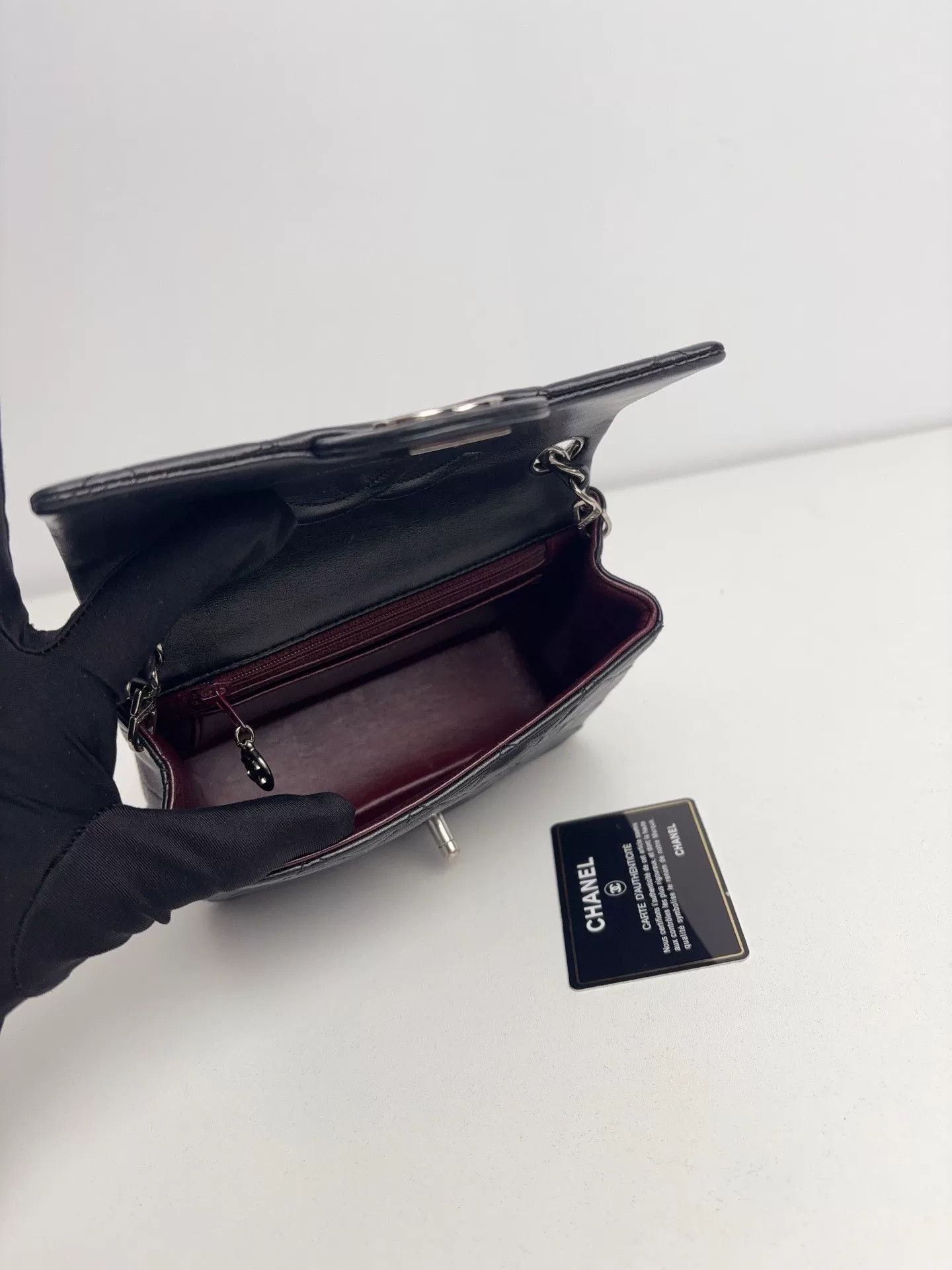 Chanel Pre-loved Bag Very good condition Size ONE SIZE - 8 Thumbnail
