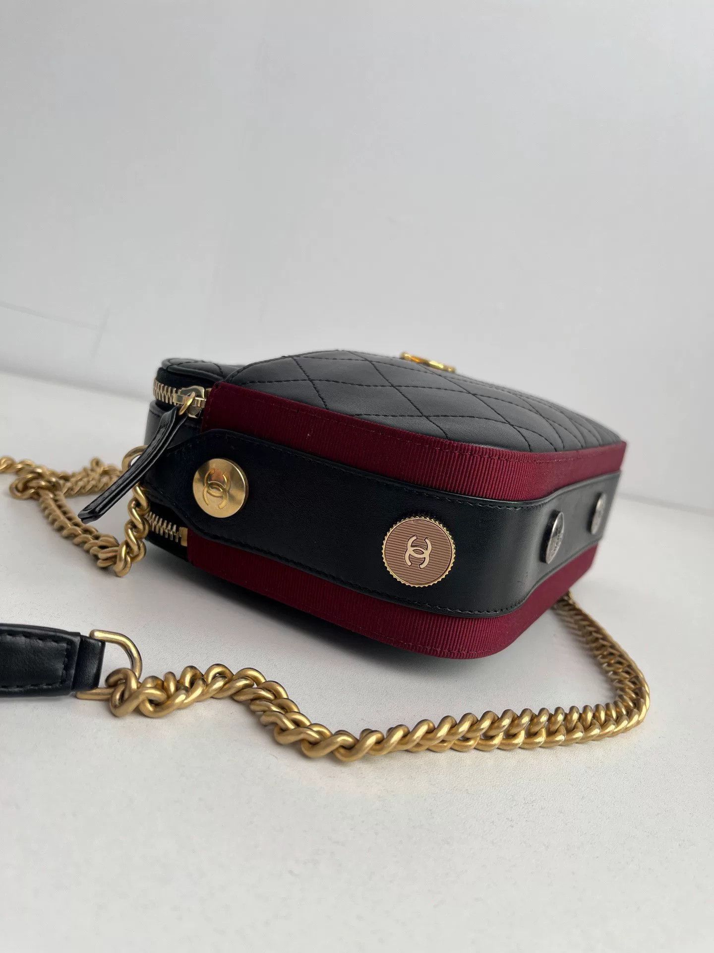 Chanel Pre-loved Bag Very good condition Size ONE SIZE - 3 Thumbnail
