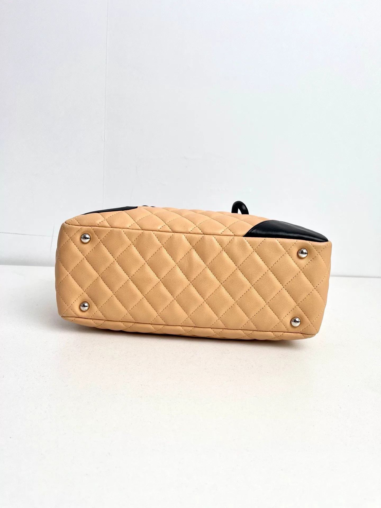 Chanel Pre-loved Bag Very good condition Size ONE SIZE - 5 Thumbnail