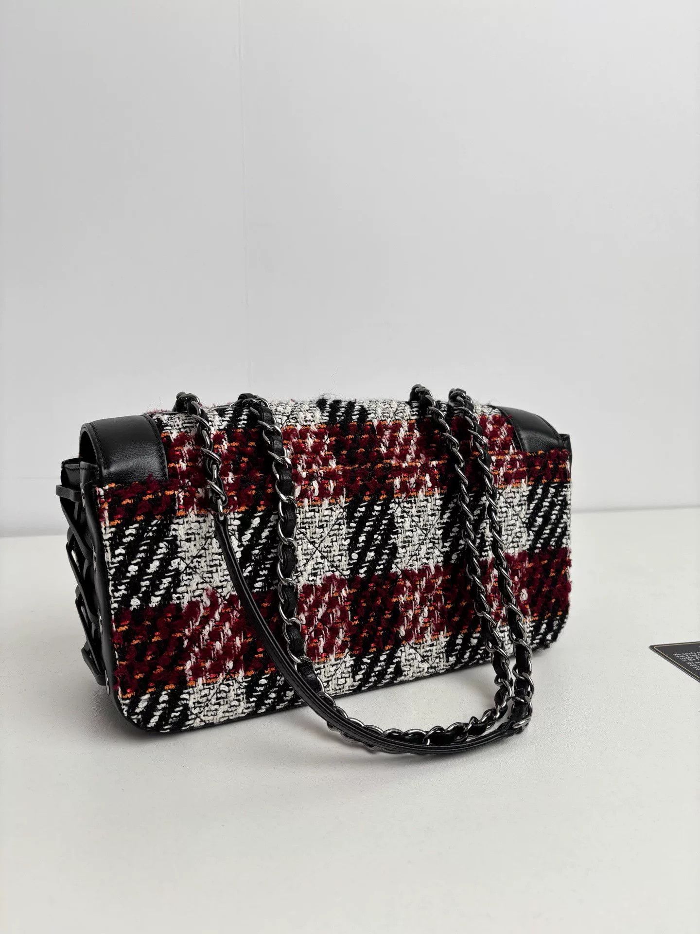 Chanel Pre-loved Bag Very good condition Size ONE SIZE - 2 Thumbnail
