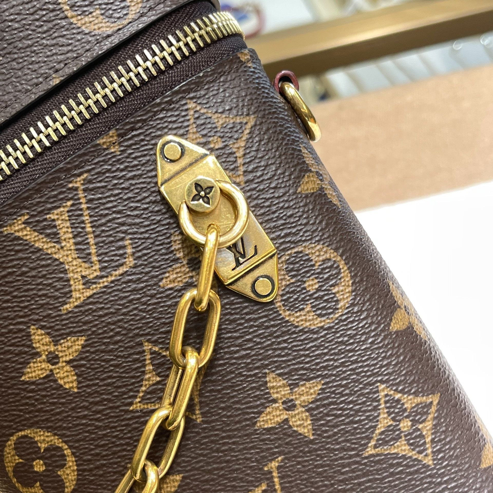 Louis Vuitton Pre-loved Bag Very good condition Size ONE SIZE - 7 Thumbnail