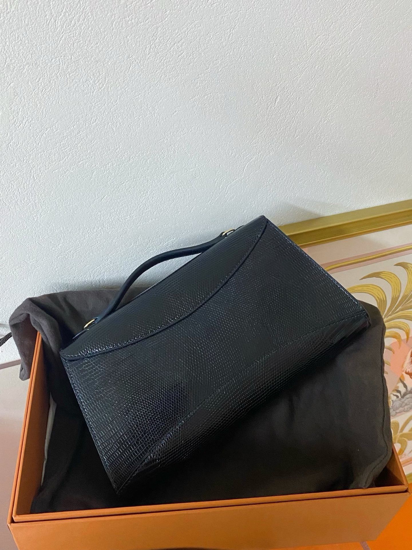 Moynat Pre-loved Bag Very good condition Size ONE SIZE - 4 Thumbnail