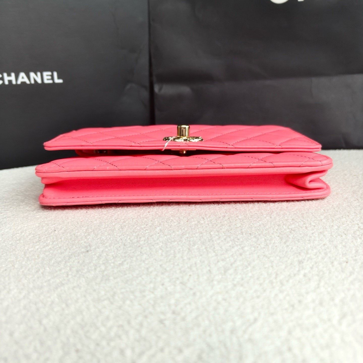 Chanel Pre-loved Bag Very good condition Size ONE SIZE - 5 Thumbnail