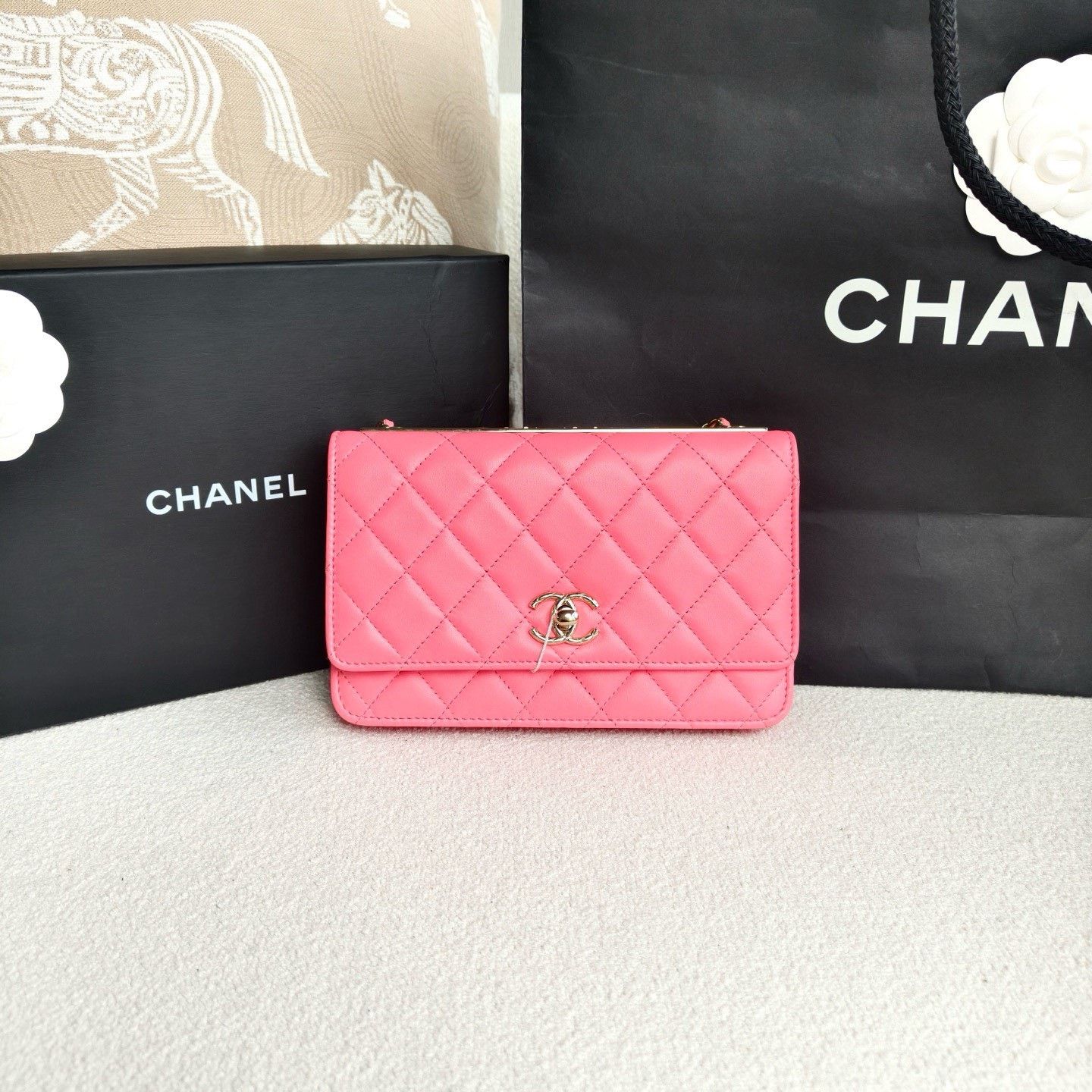 Chanel Pre-loved Bag Very good condition Size ONE SIZE - 2 Thumbnail
